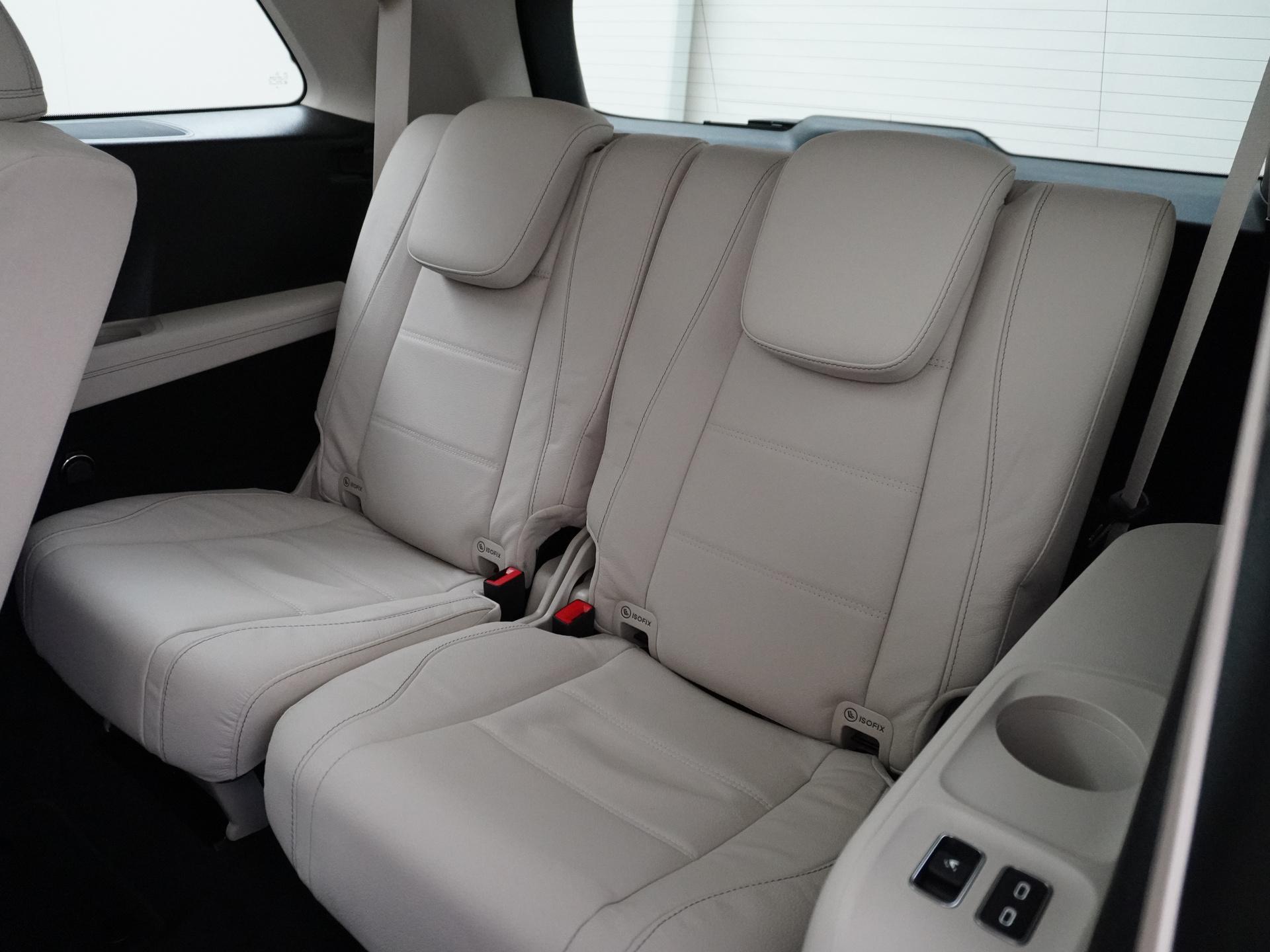 Mercedes-Benz GLS 450 4MATIC AMG Line 7-persoons 32