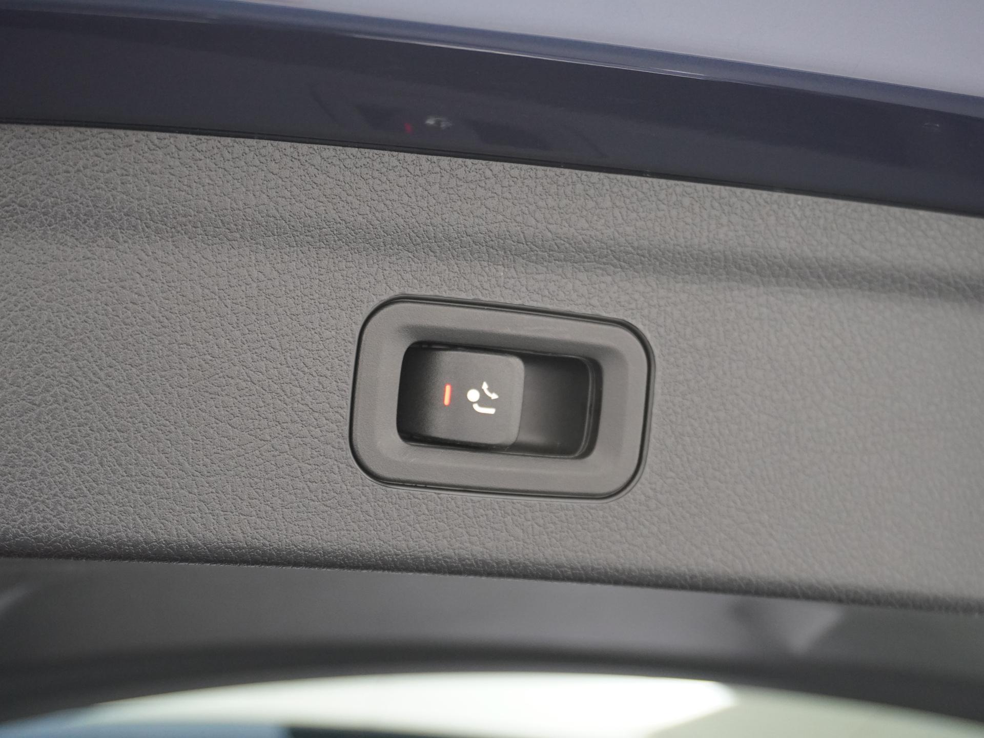 Mercedes-Benz GLE 400 e 4MATIC AMG Line 22