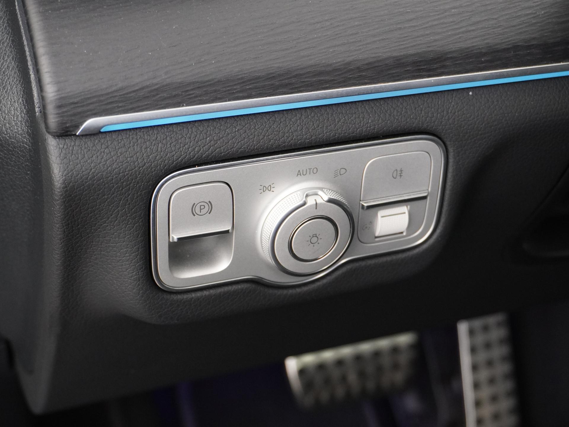 Mercedes-Benz GLE 400 e 4MATIC AMG Line 34