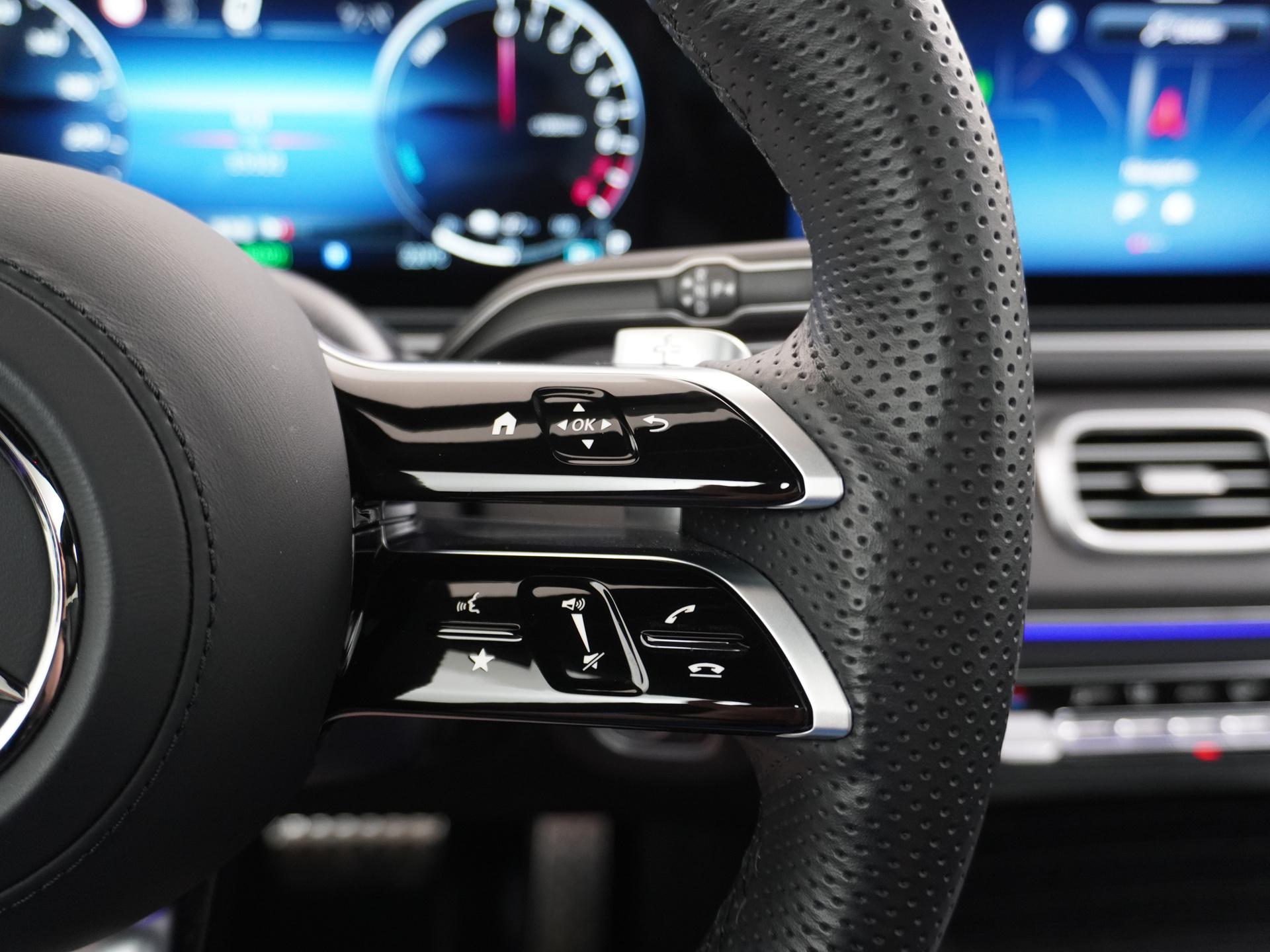 Mercedes-Benz GLE 400 e 4MATIC AMG Line 38