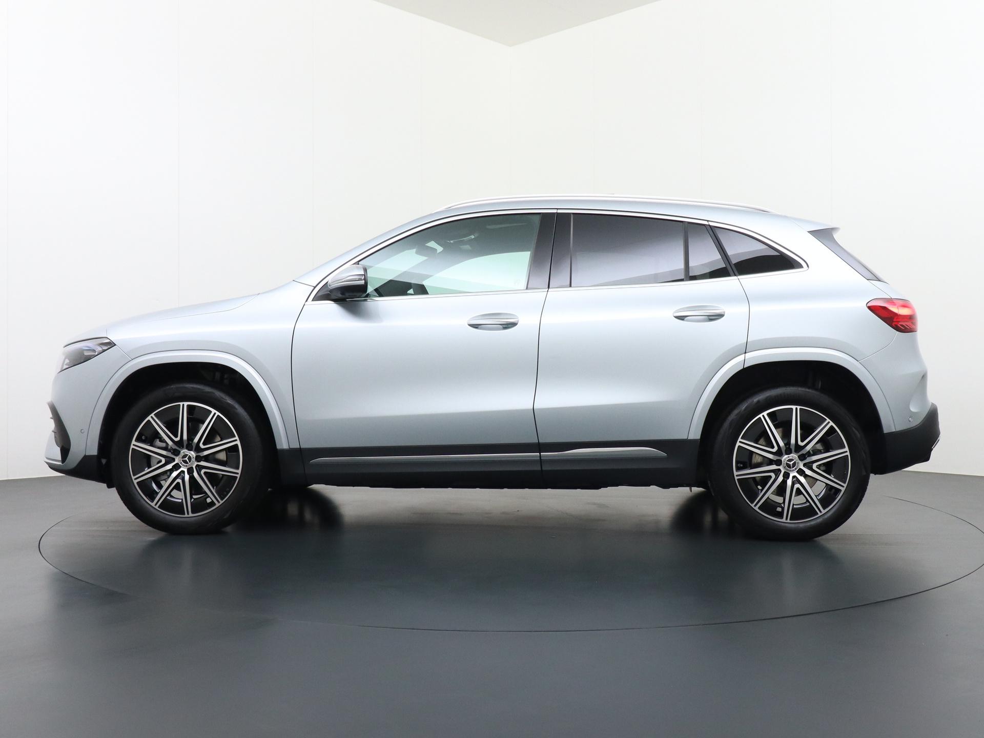 Mercedes-Benz EQA 250+ Business Solution AMG 71 kWh Accu 1