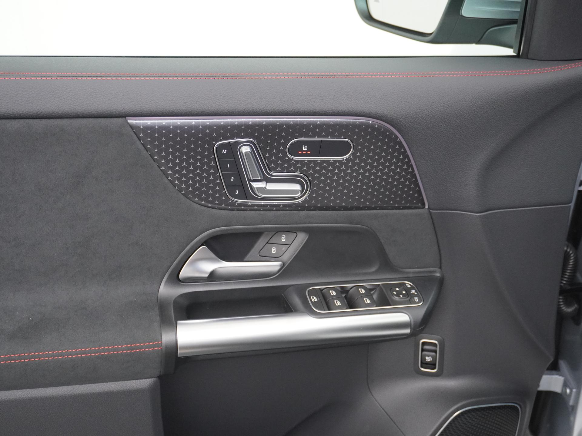 Mercedes-Benz EQA 250+ Business Solution AMG 71 kWh Accu 16