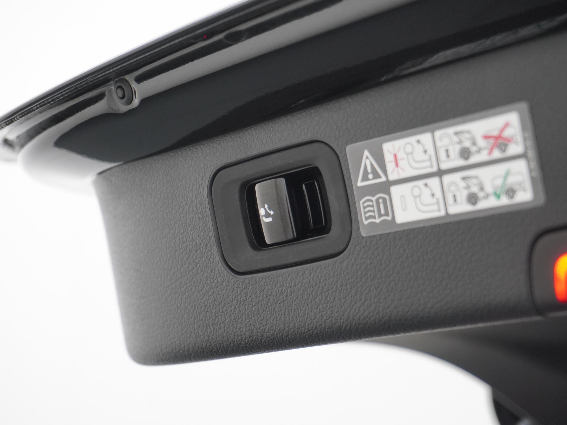 Mercedes-Benz C-Klasse Estate 300 e Business Solution AMG 15