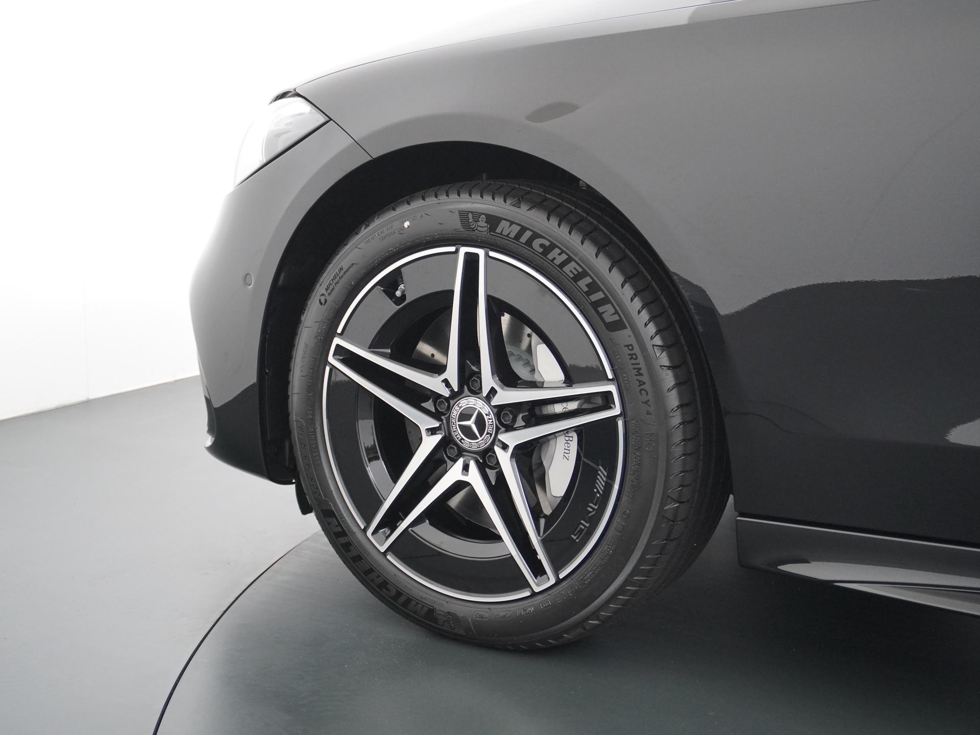 Mercedes-Benz C-Klasse Estate 300 e Business Solution AMG 16