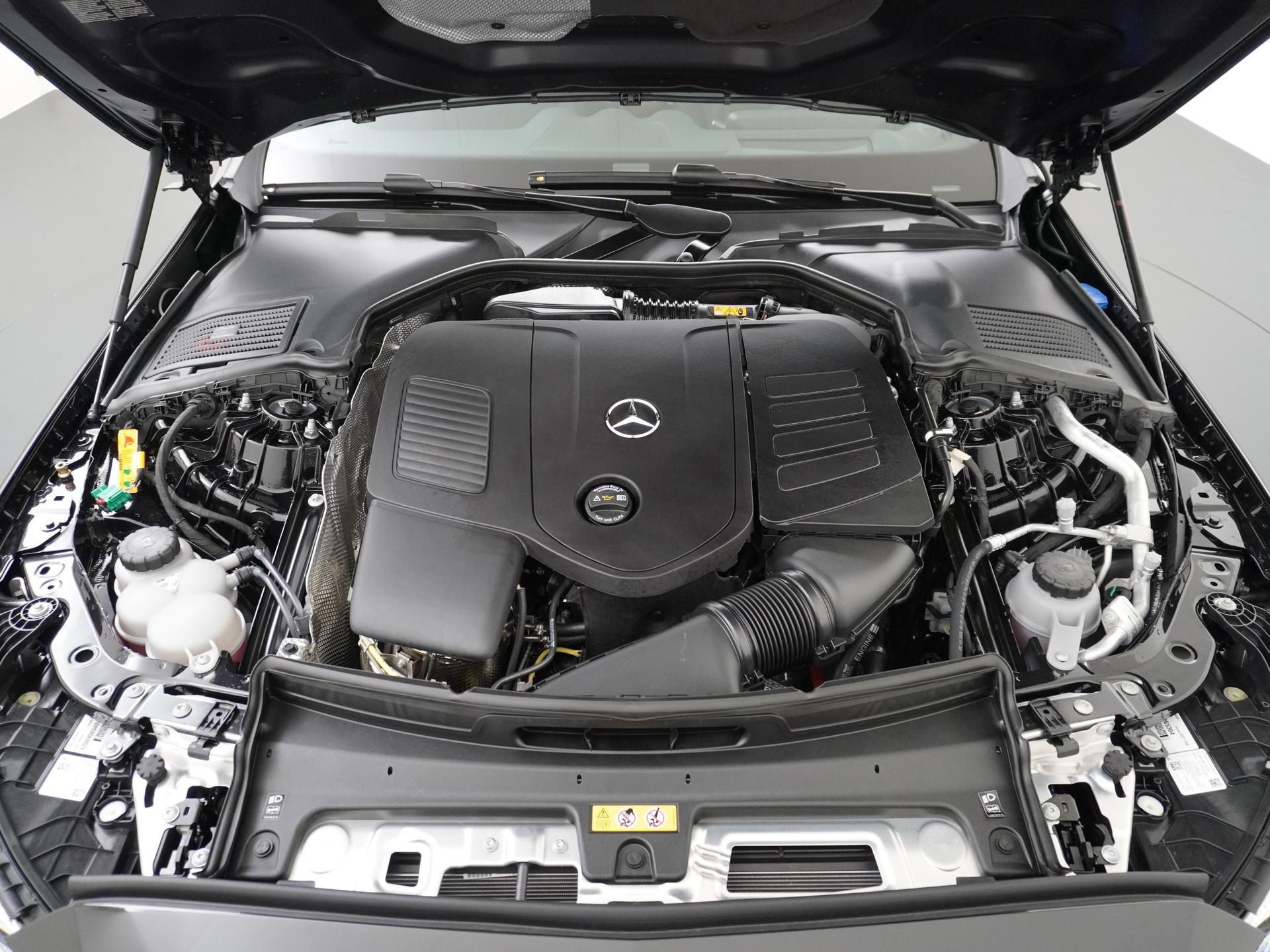 Mercedes-Benz C-Klasse Estate 300 e Business Solution AMG 18