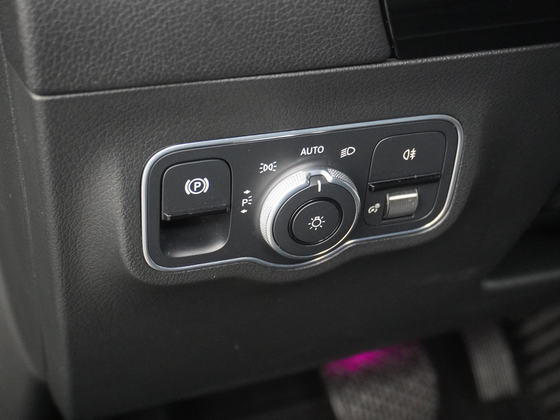 Mercedes-Benz B-Klasse B 250e Luxury 16