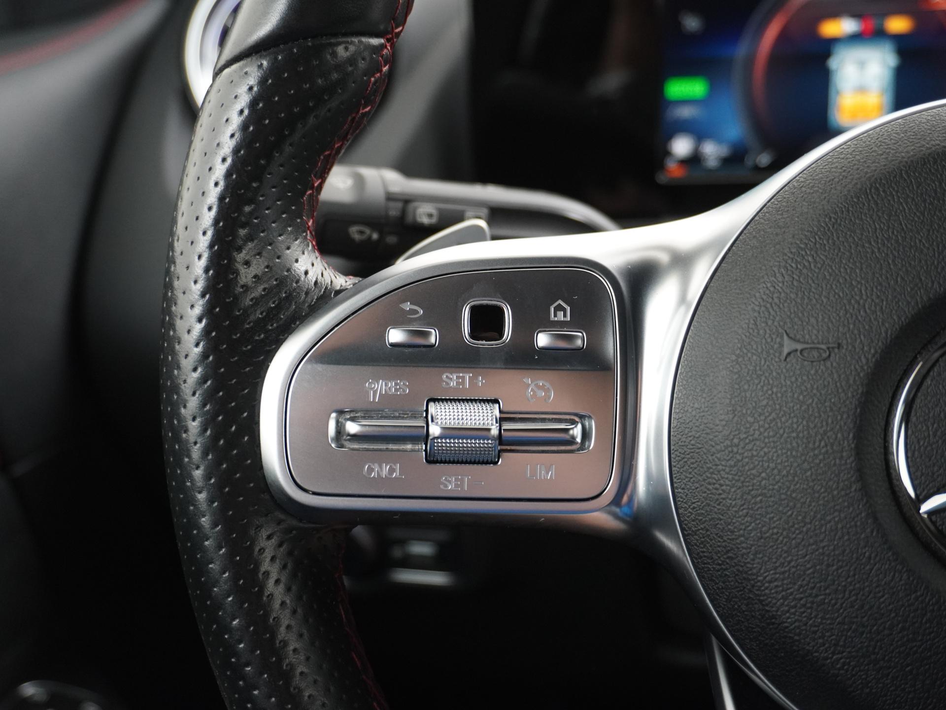 Mercedes-Benz GLA GLA 250e AMG-Line 13