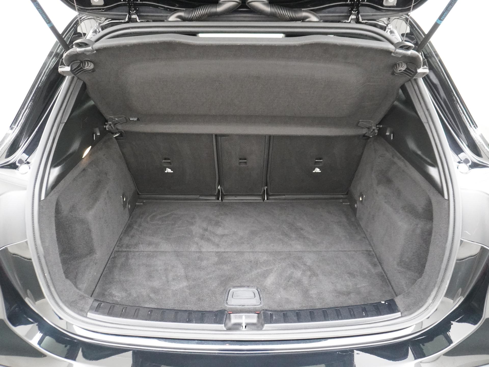 Mercedes-Benz GLA GLA 250e AMG-Line 15