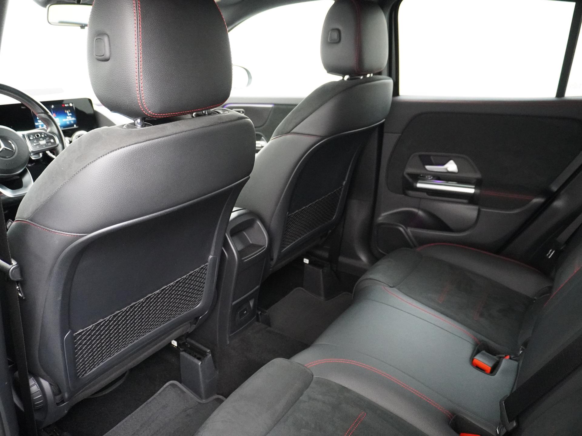 Mercedes-Benz GLA GLA 250e AMG-Line 18