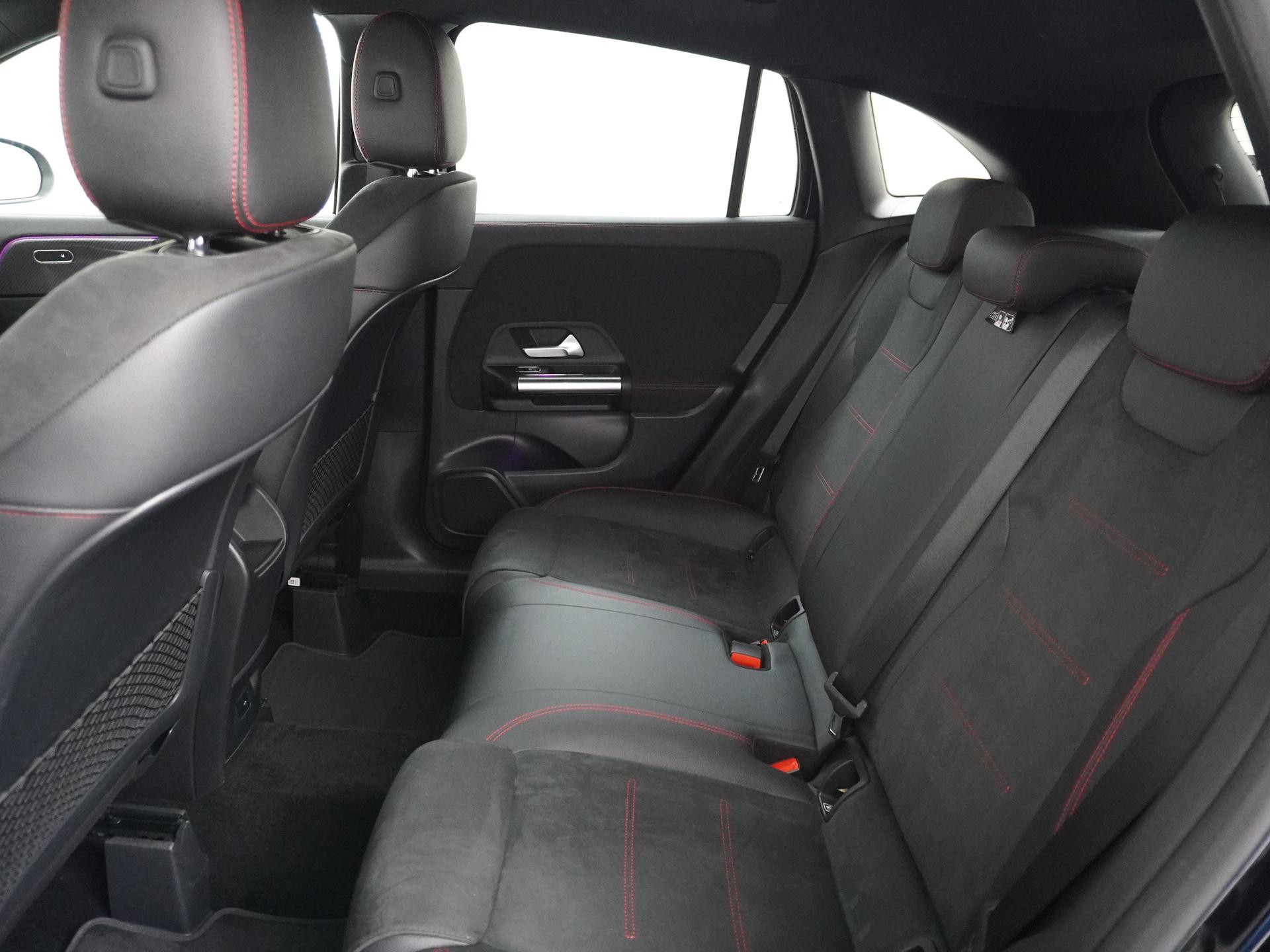 Mercedes-Benz GLA GLA 250e AMG-Line 19