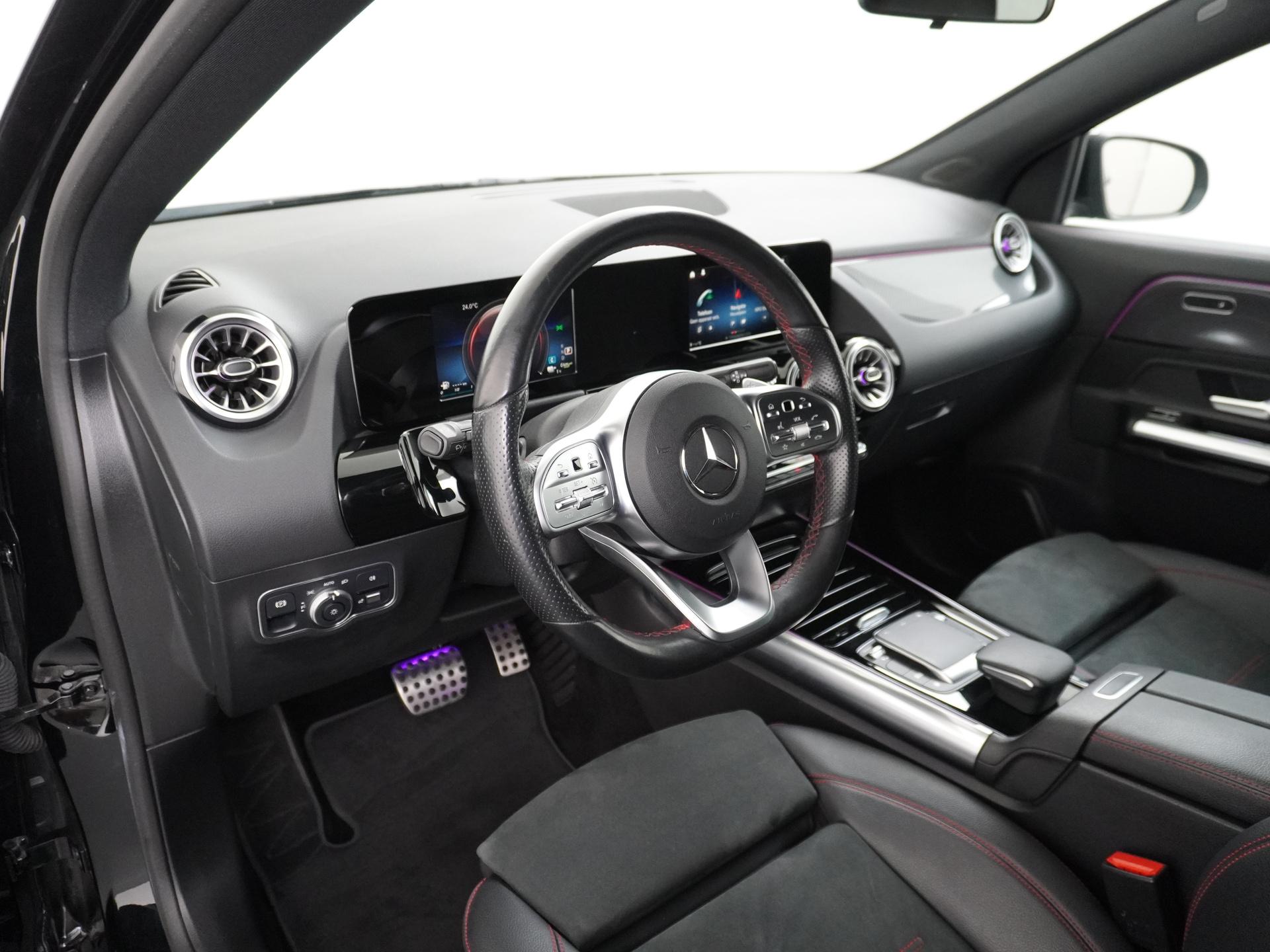 Mercedes-Benz GLA GLA 250e AMG-Line 5