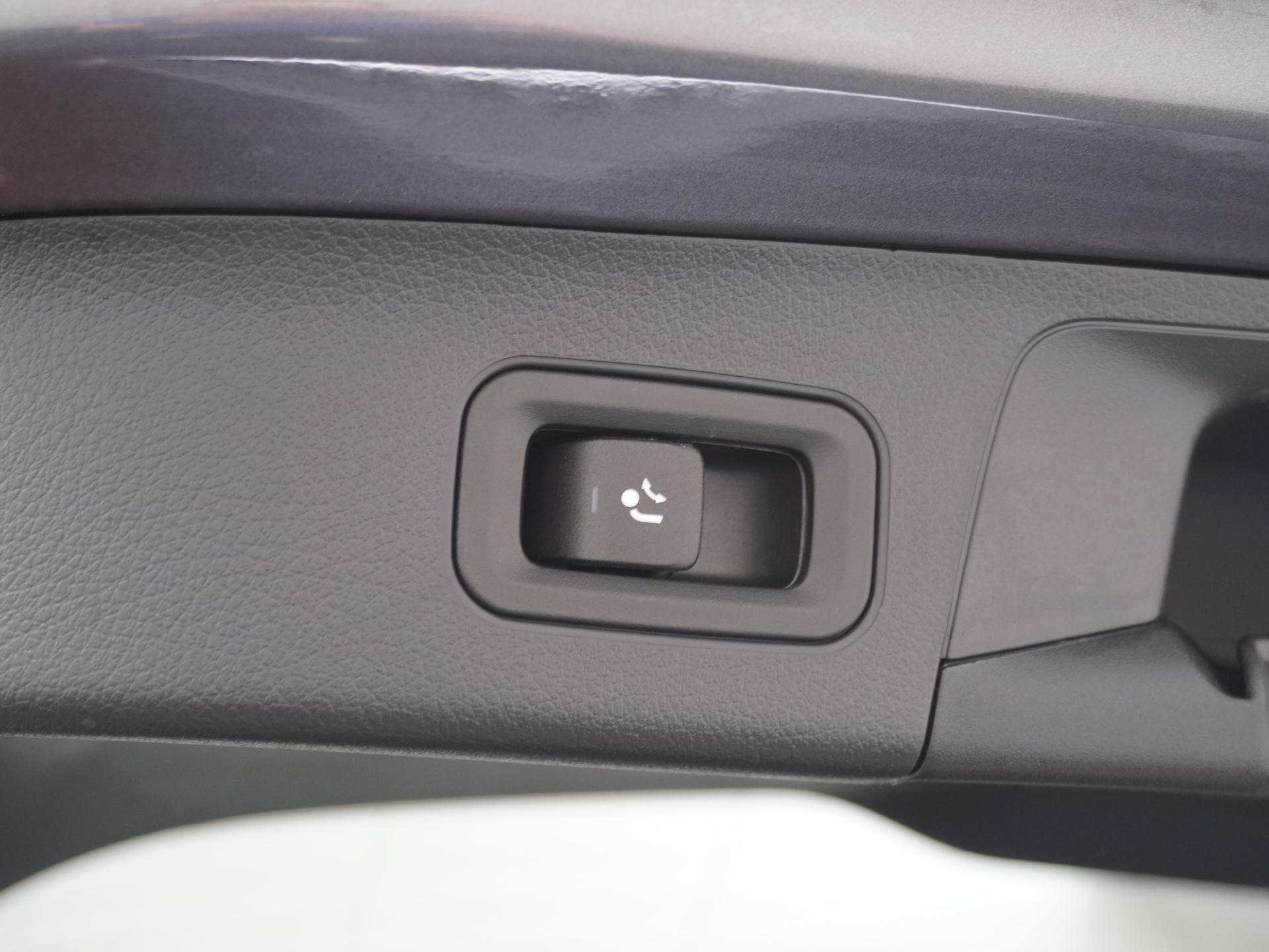 Mercedes-Benz GLA 250 e Business Solution AMG 15