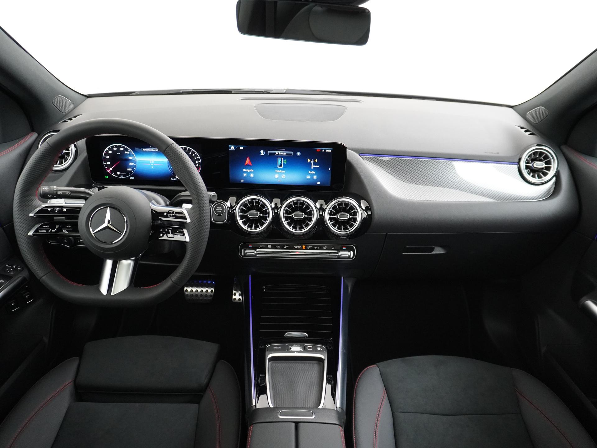 Mercedes-Benz GLA 250 e Business Solution AMG 26