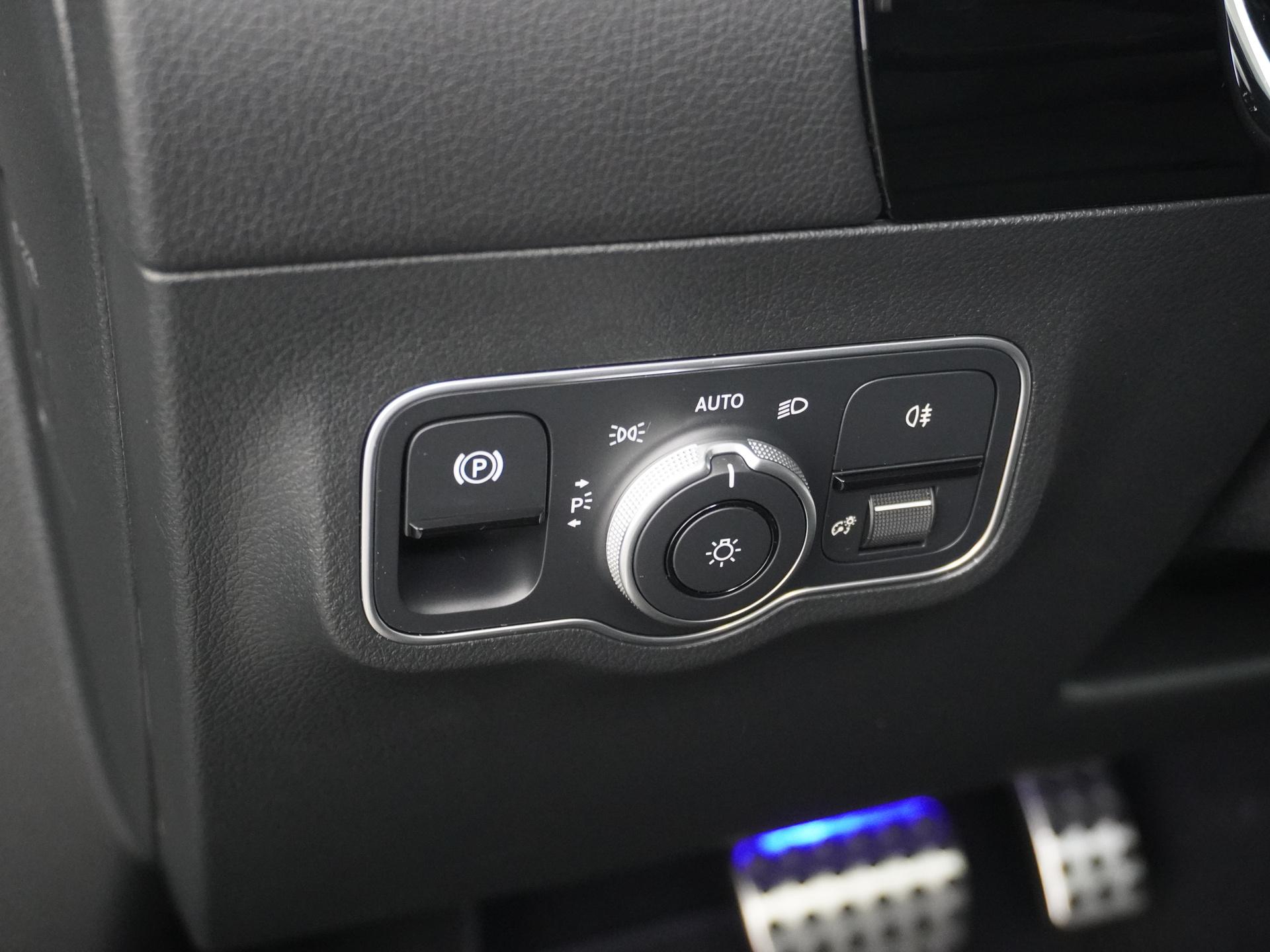 Mercedes-Benz GLA 250 e Business Solution AMG 29