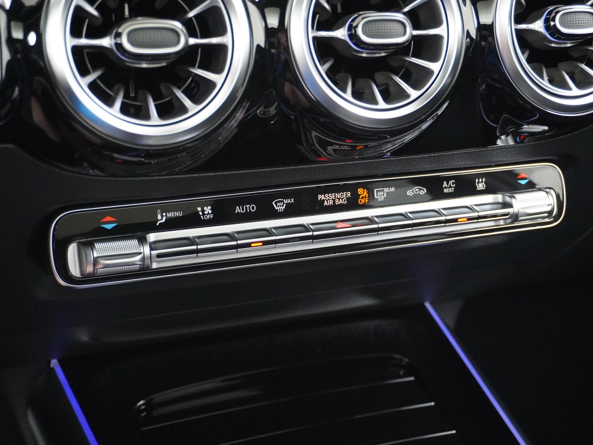 Mercedes-Benz GLA 250 e Business Solution AMG 45