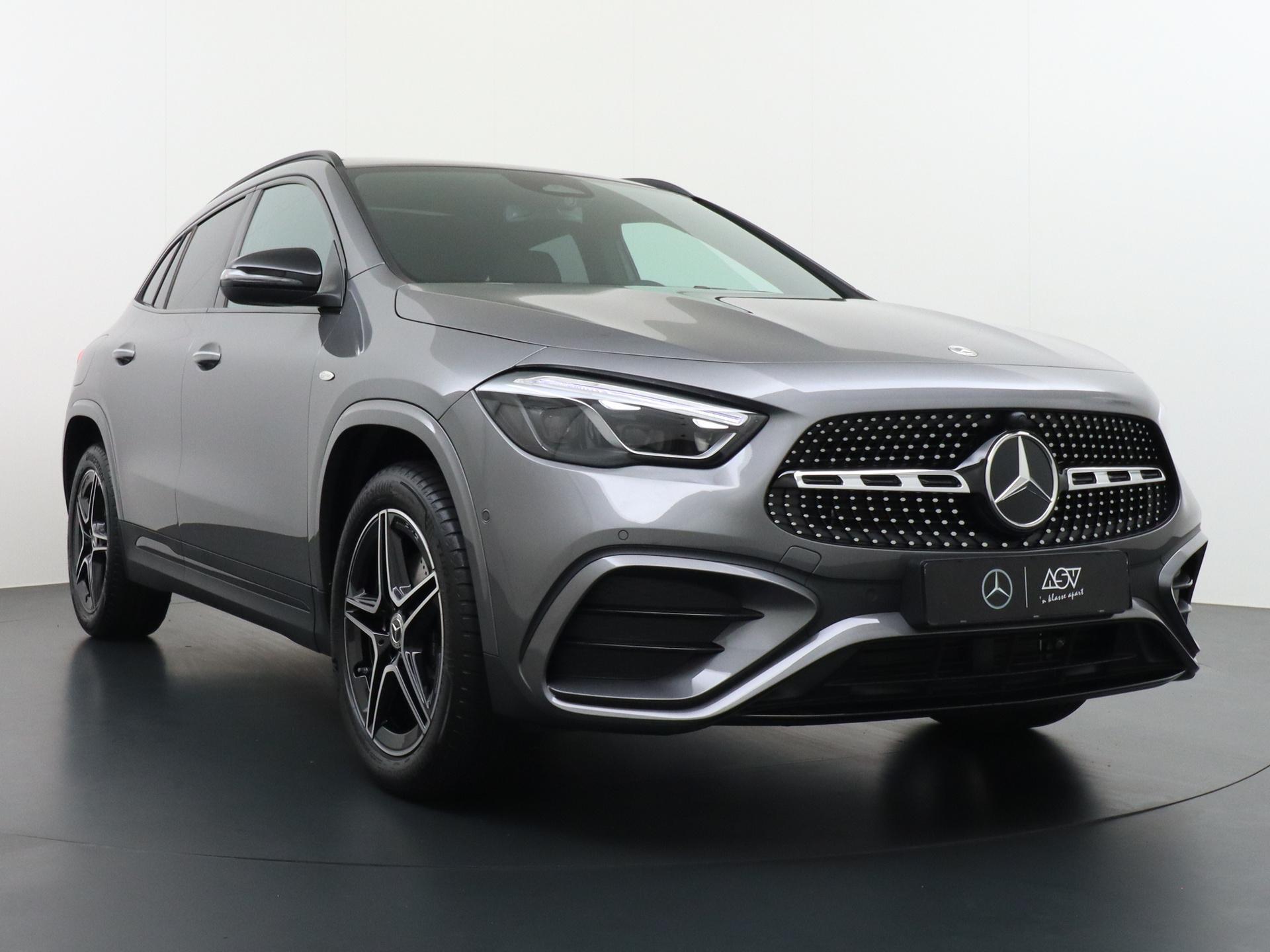 Mercedes-Benz GLA 250 e Business Solution AMG 6