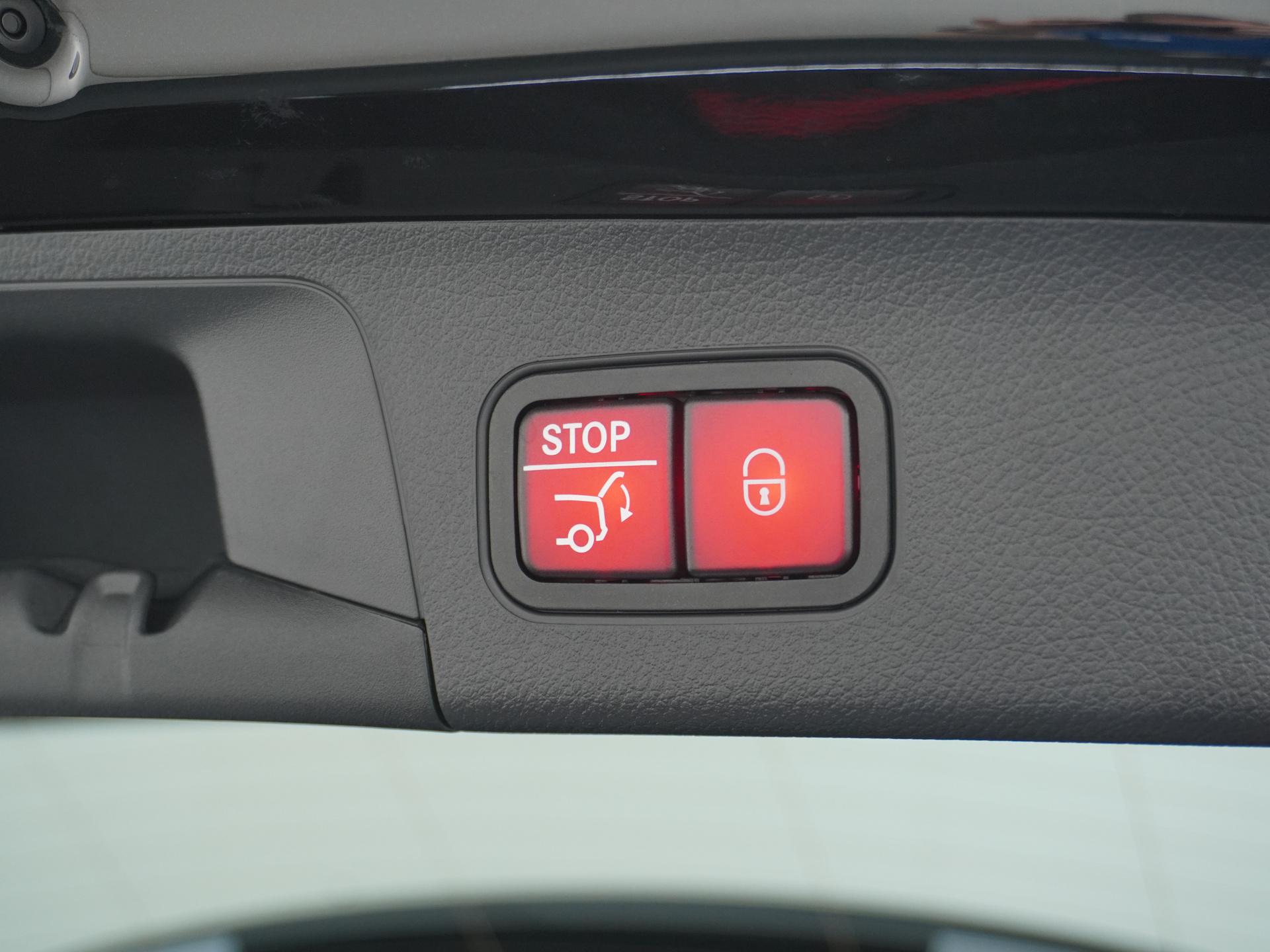 Mercedes-Benz GLA 250 e Business Solution AMG 13