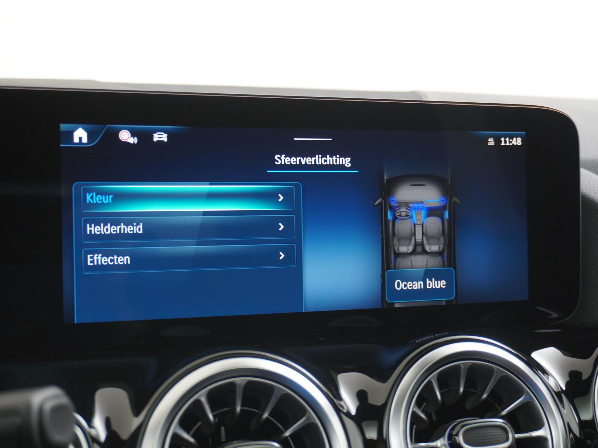 Mercedes-Benz GLA 250 e Business Solution AMG 42