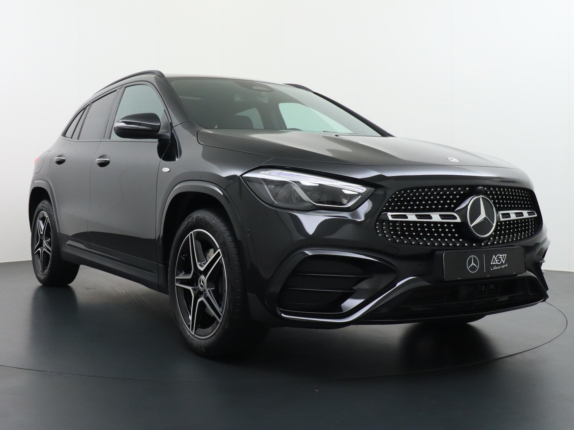 Mercedes-Benz GLA 250 e Business Solution AMG 6