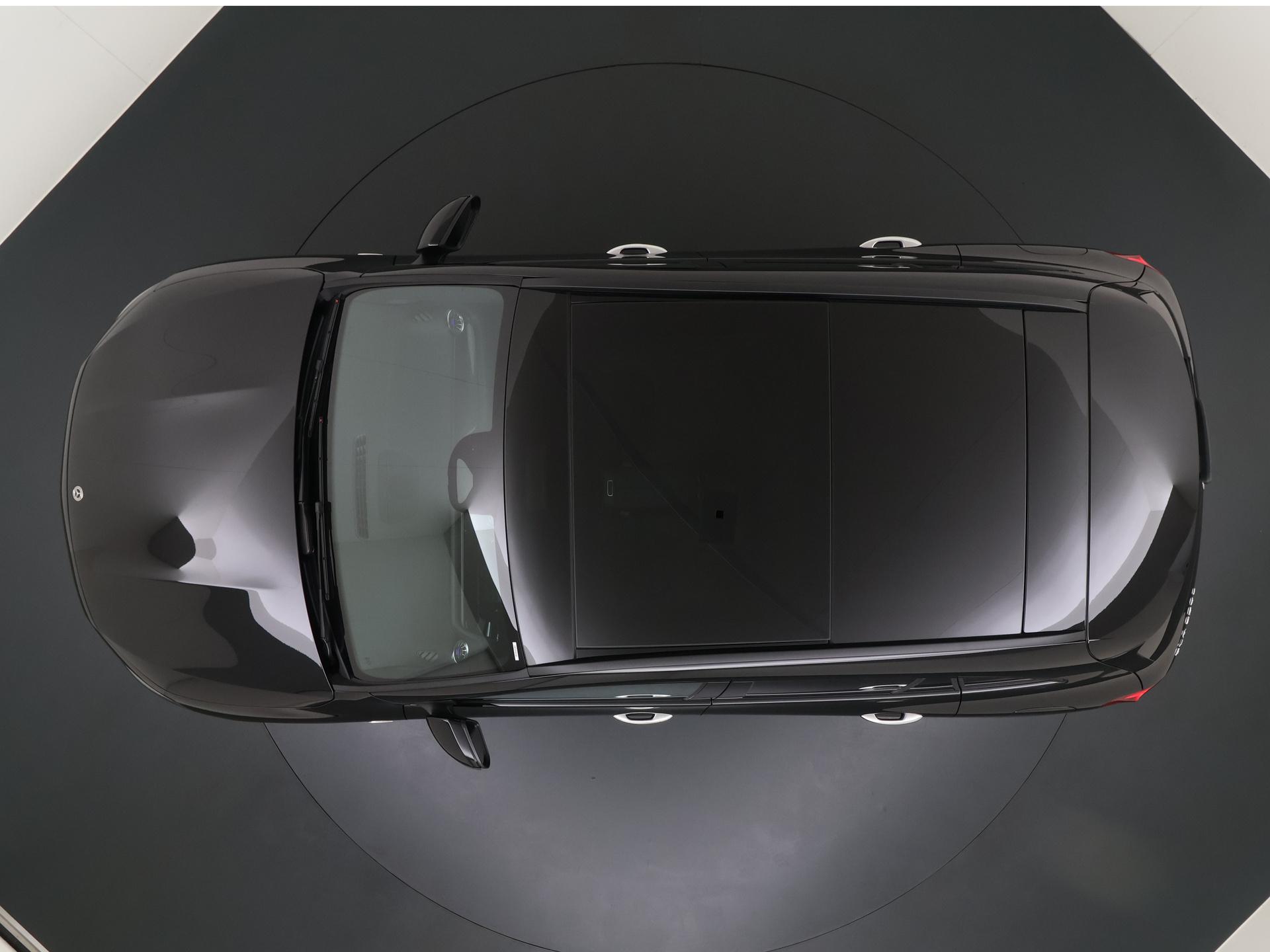 Mercedes-Benz GLA 250 e Business Solution AMG 8