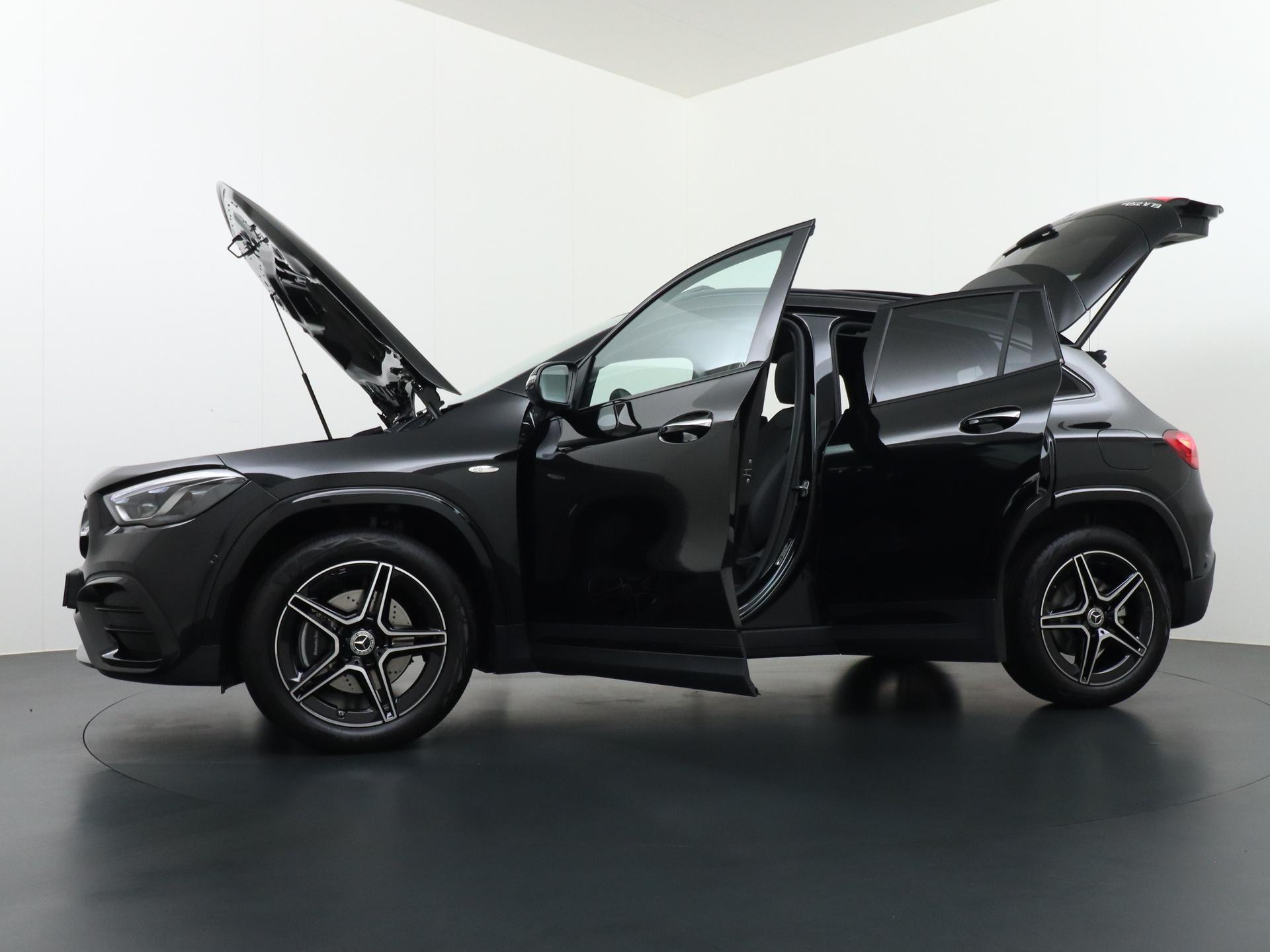 Mercedes-Benz GLA 250 e Business Solution AMG 10