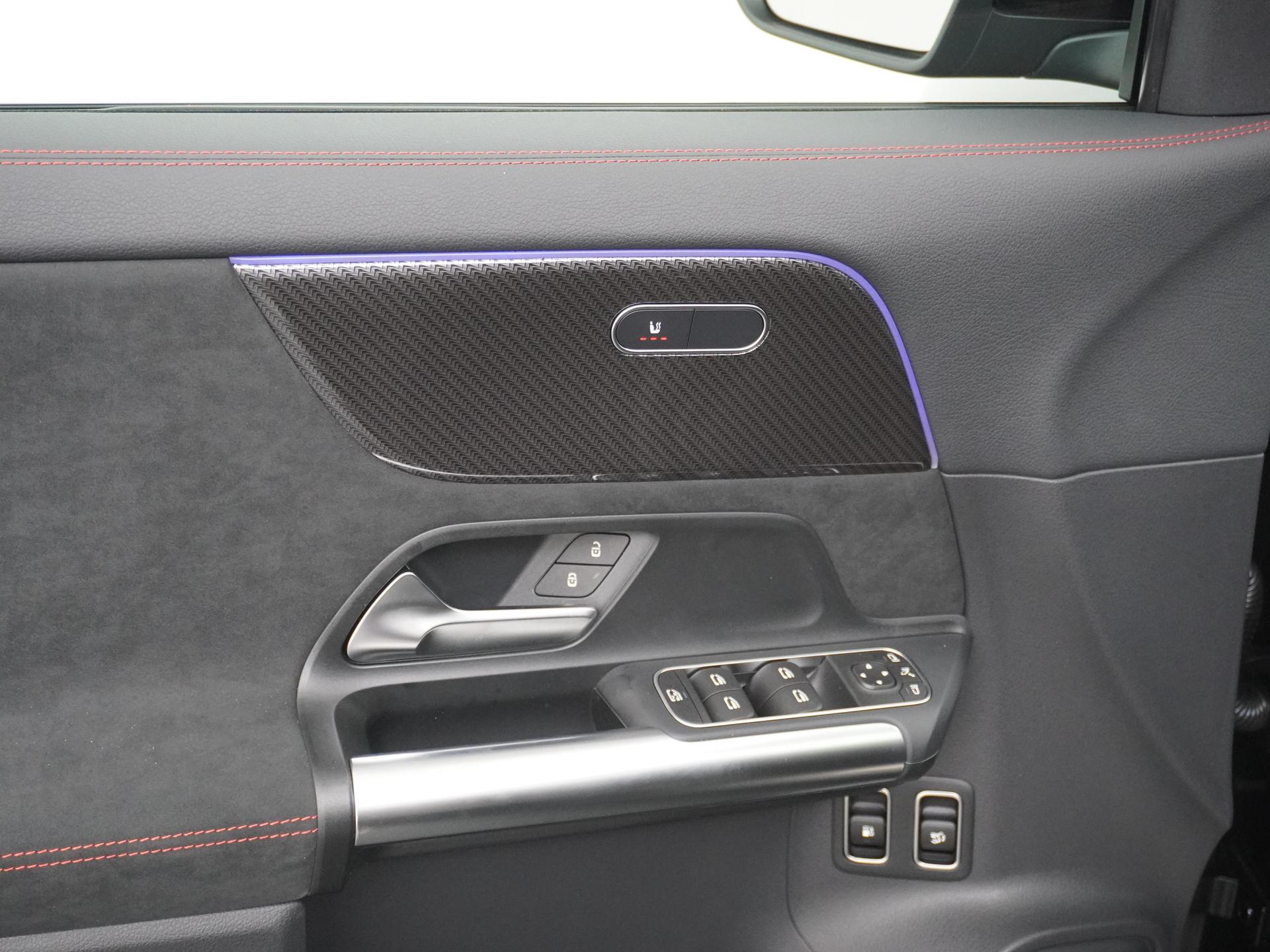 Mercedes-Benz GLA 250 e Business Solution AMG 19