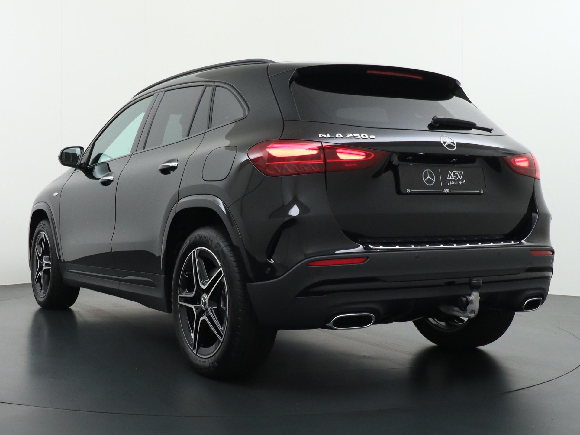 Mercedes-Benz GLA 250 e Business Solution AMG 2