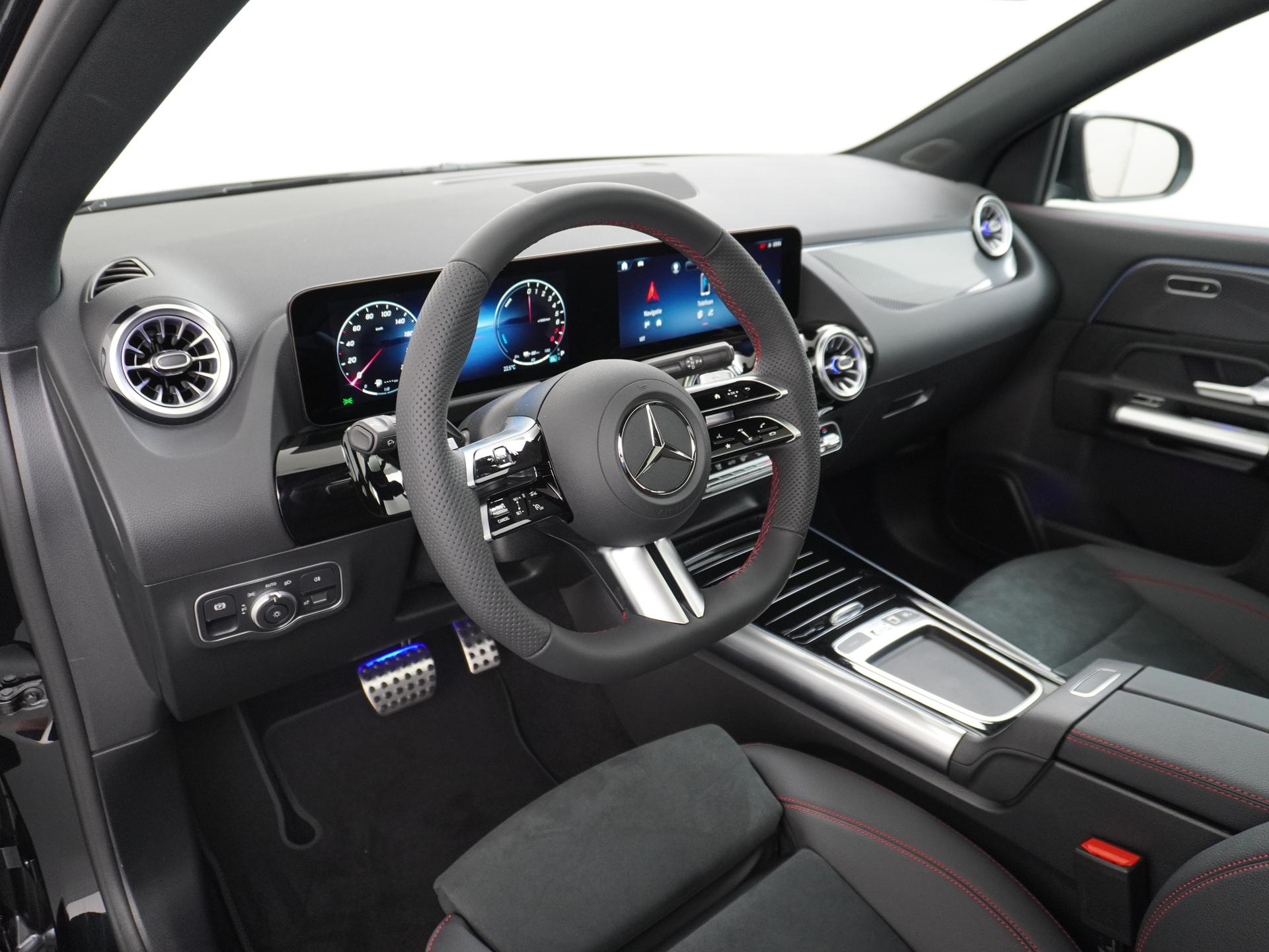 Mercedes-Benz GLA 250 e Business Solution AMG 20