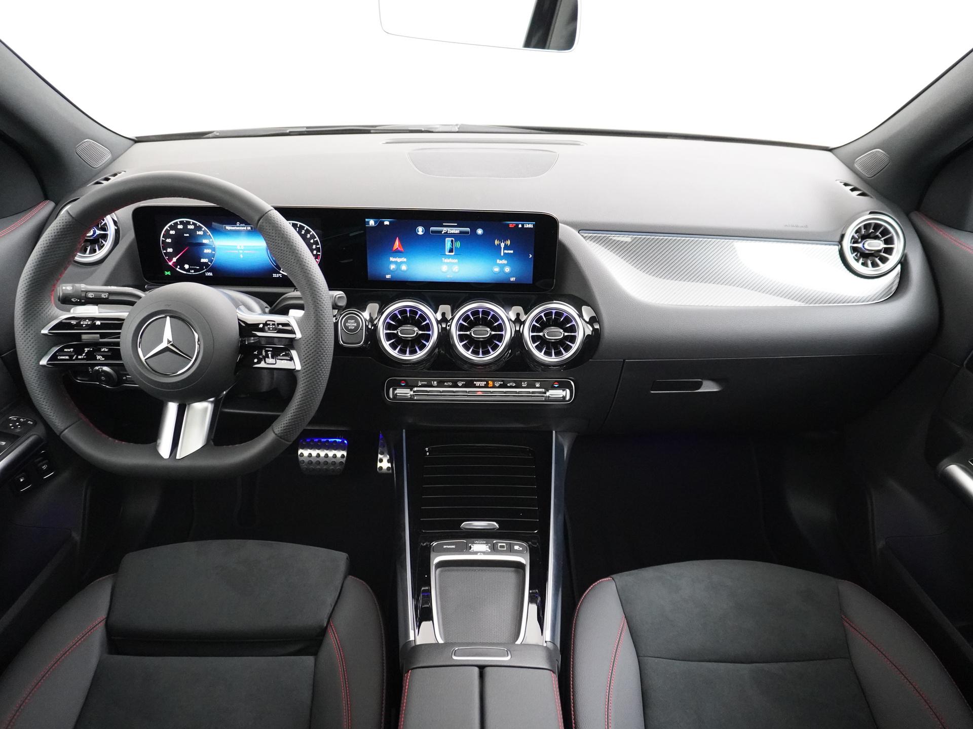 Mercedes-Benz GLA 250 e Business Solution AMG 26