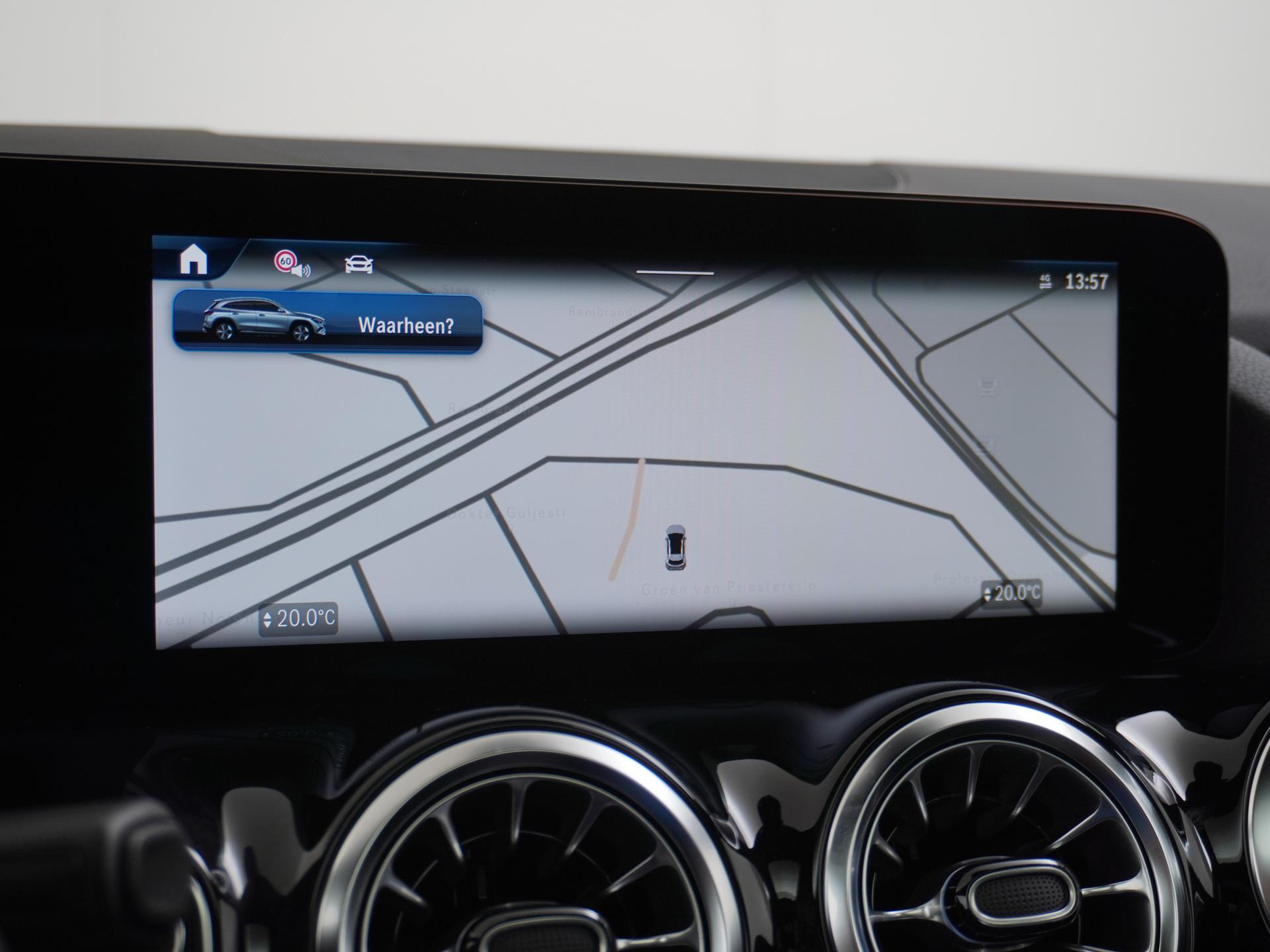 Mercedes-Benz GLA 250 e Business Solution AMG 40