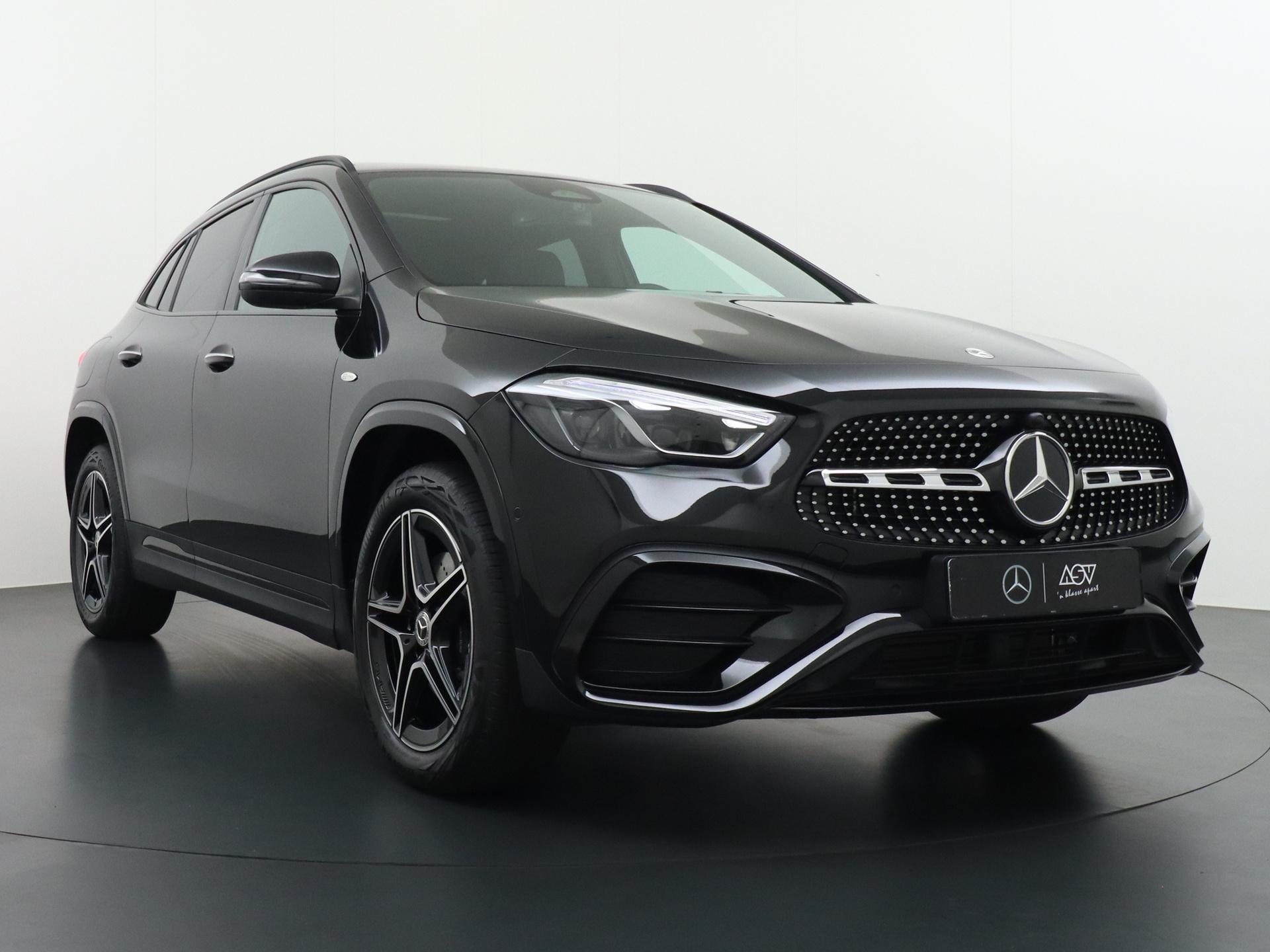 Mercedes-Benz GLA 250 e Business Solution AMG 6