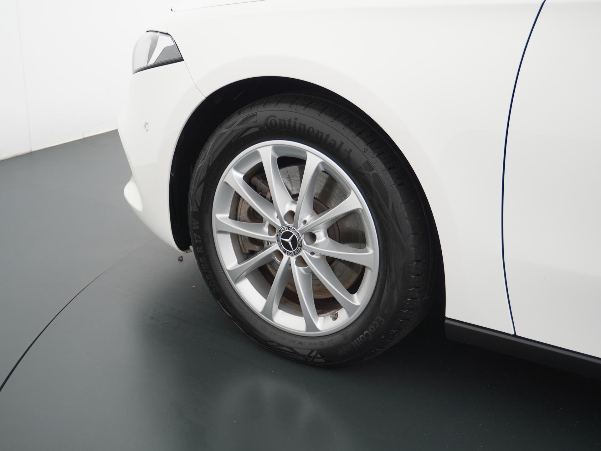 Mercedes-Benz A-Klasse 250 e 15