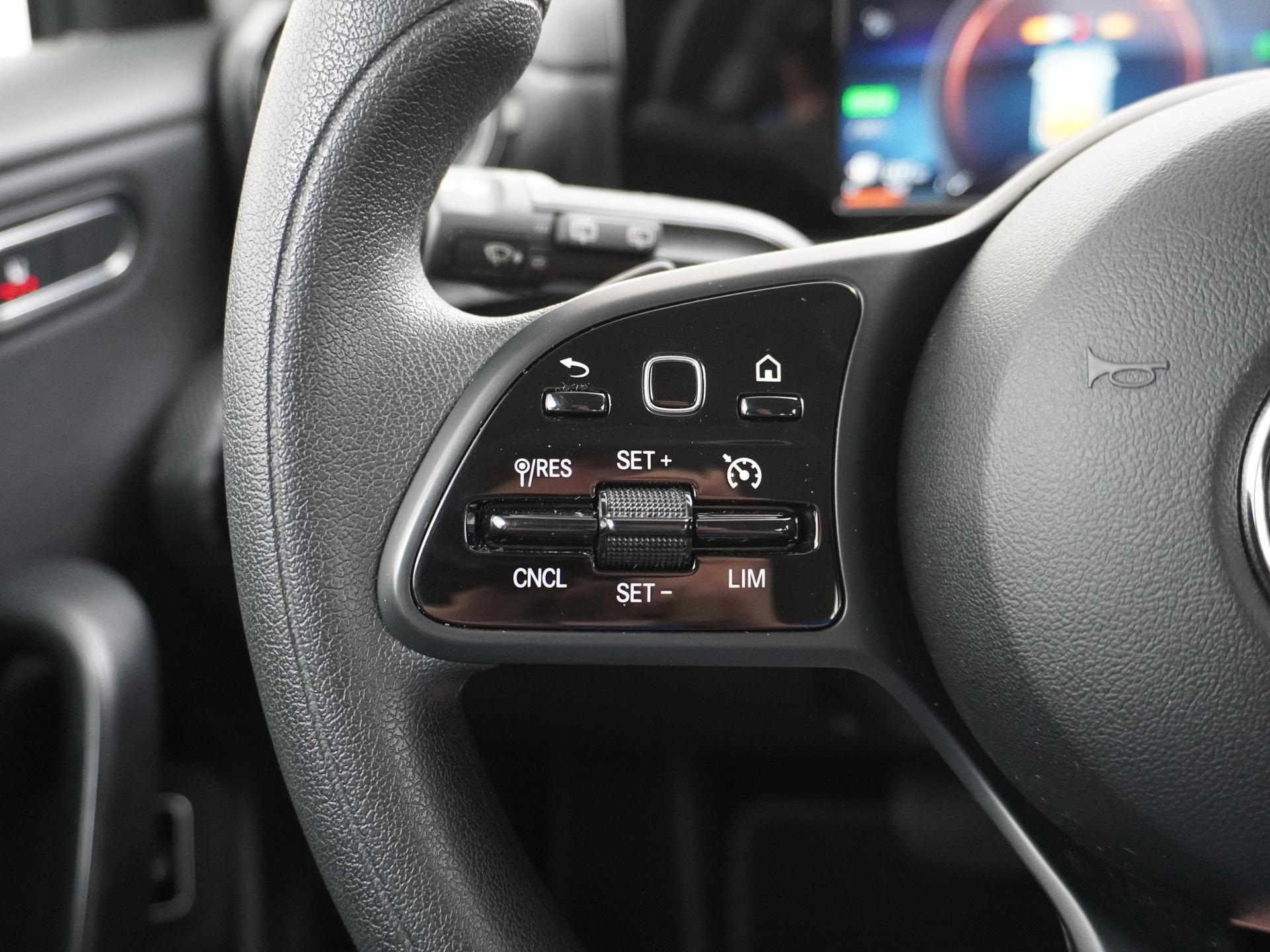 Mercedes-Benz A-Klasse 250 e 25