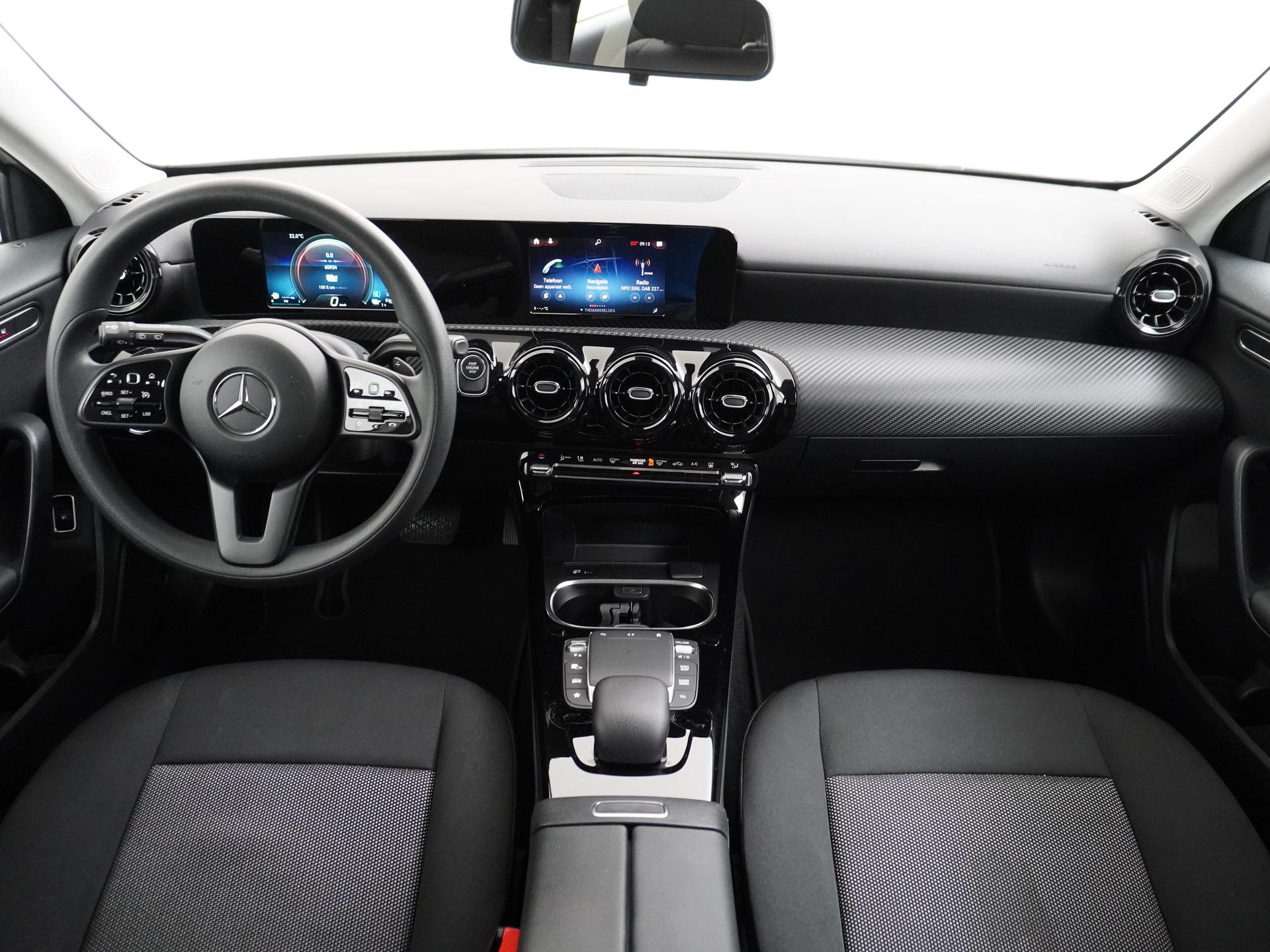 Mercedes-Benz A-Klasse 250 e 3