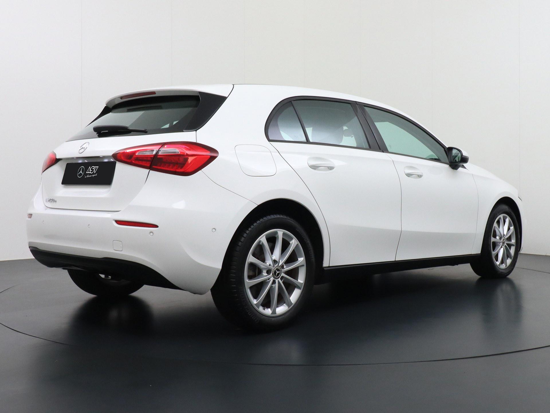 Mercedes-Benz A-Klasse 250 e 5