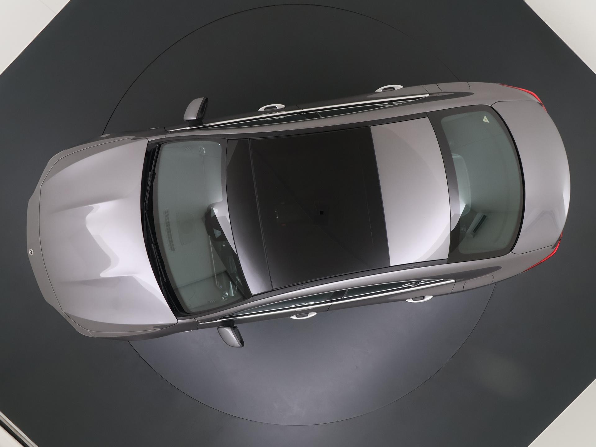 Mercedes-Benz CLA-Klasse 250 e AMG Premium Plus 14