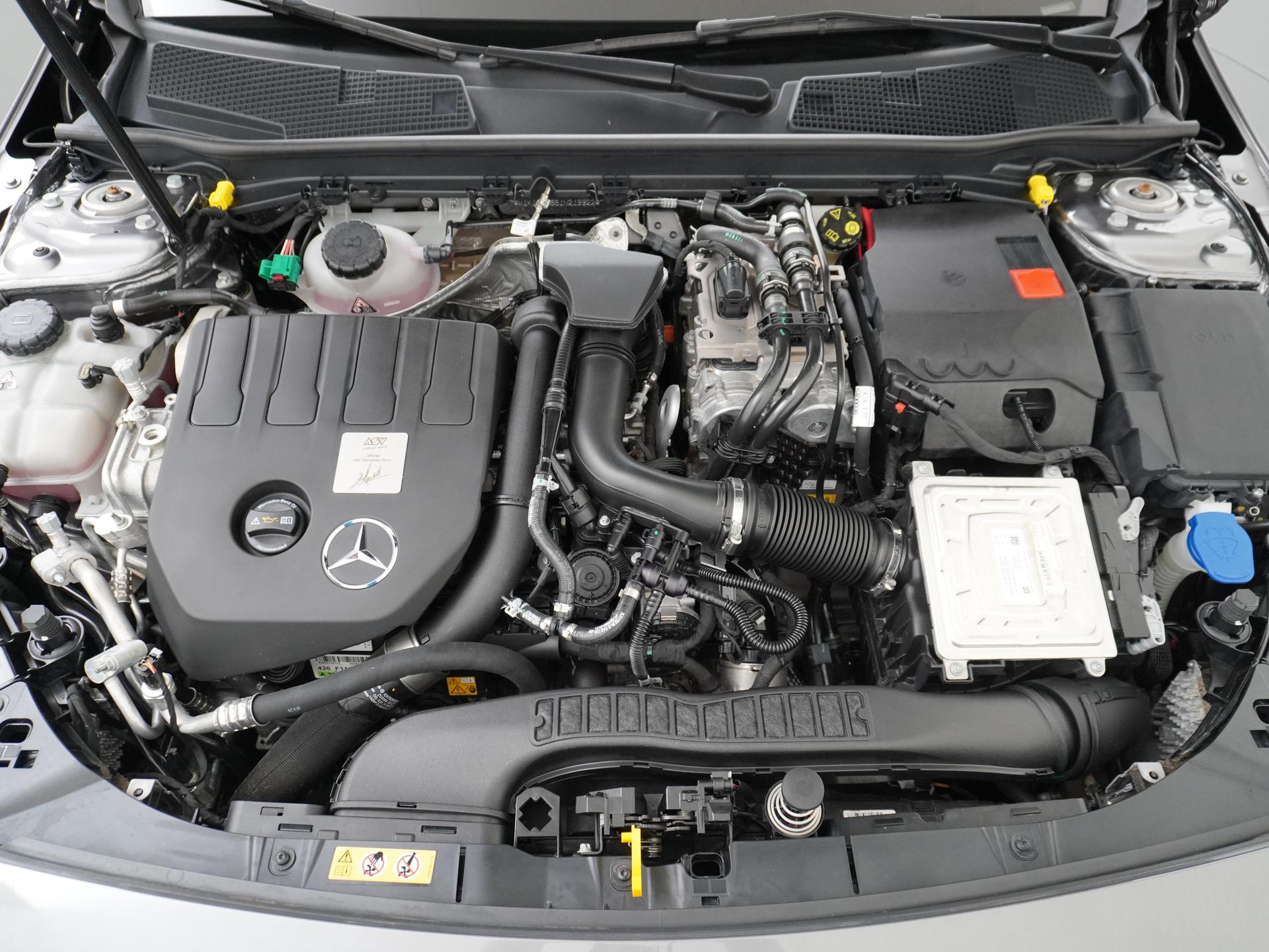 Mercedes-Benz CLA-Klasse 250 e AMG Premium Plus 21