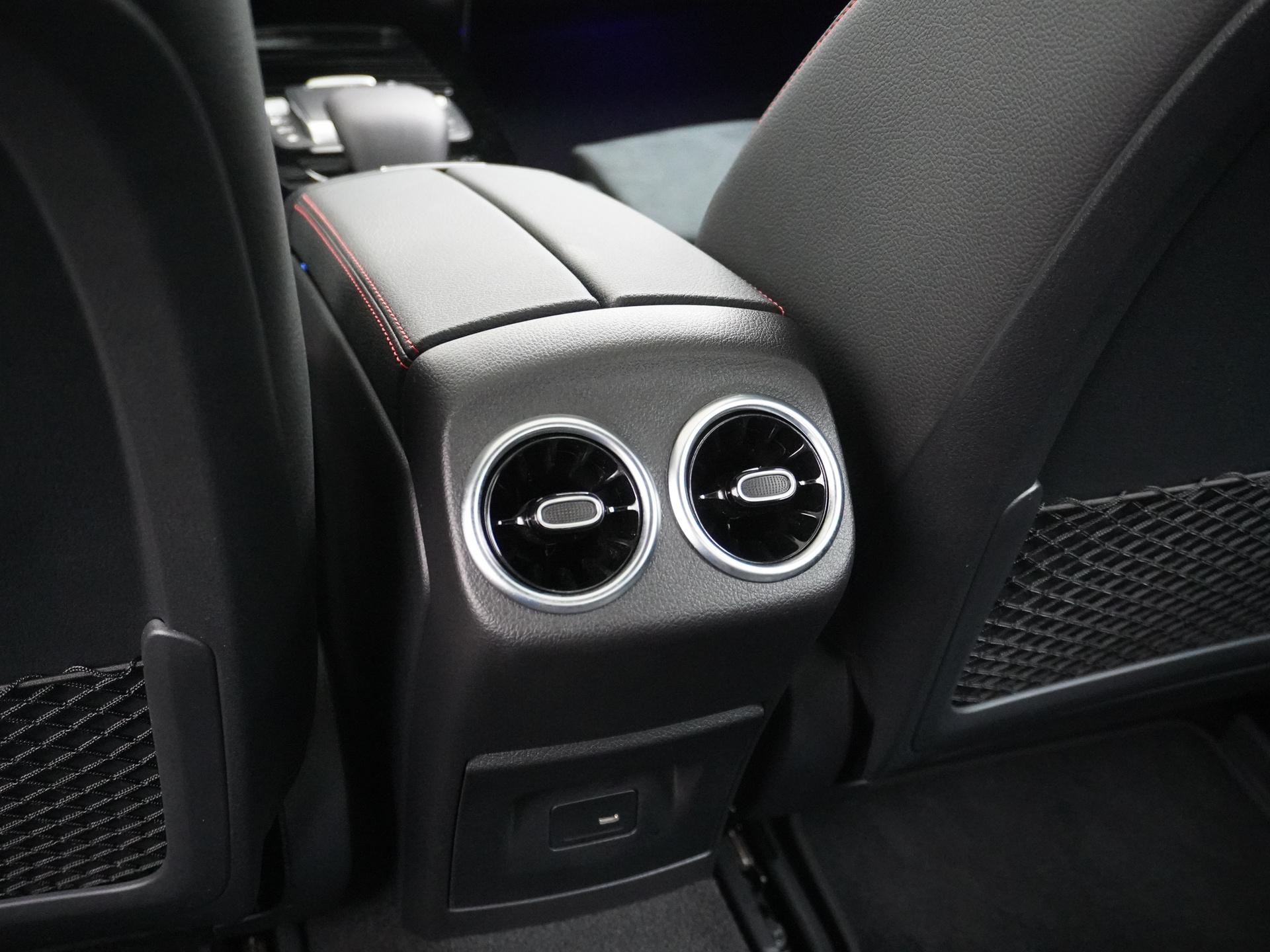 Mercedes-Benz CLA-Klasse 250 e AMG Premium Plus 25