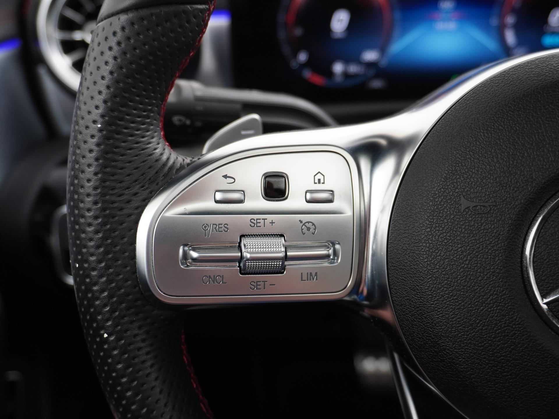 Mercedes-Benz CLA-Klasse 250 e AMG Premium Plus 31