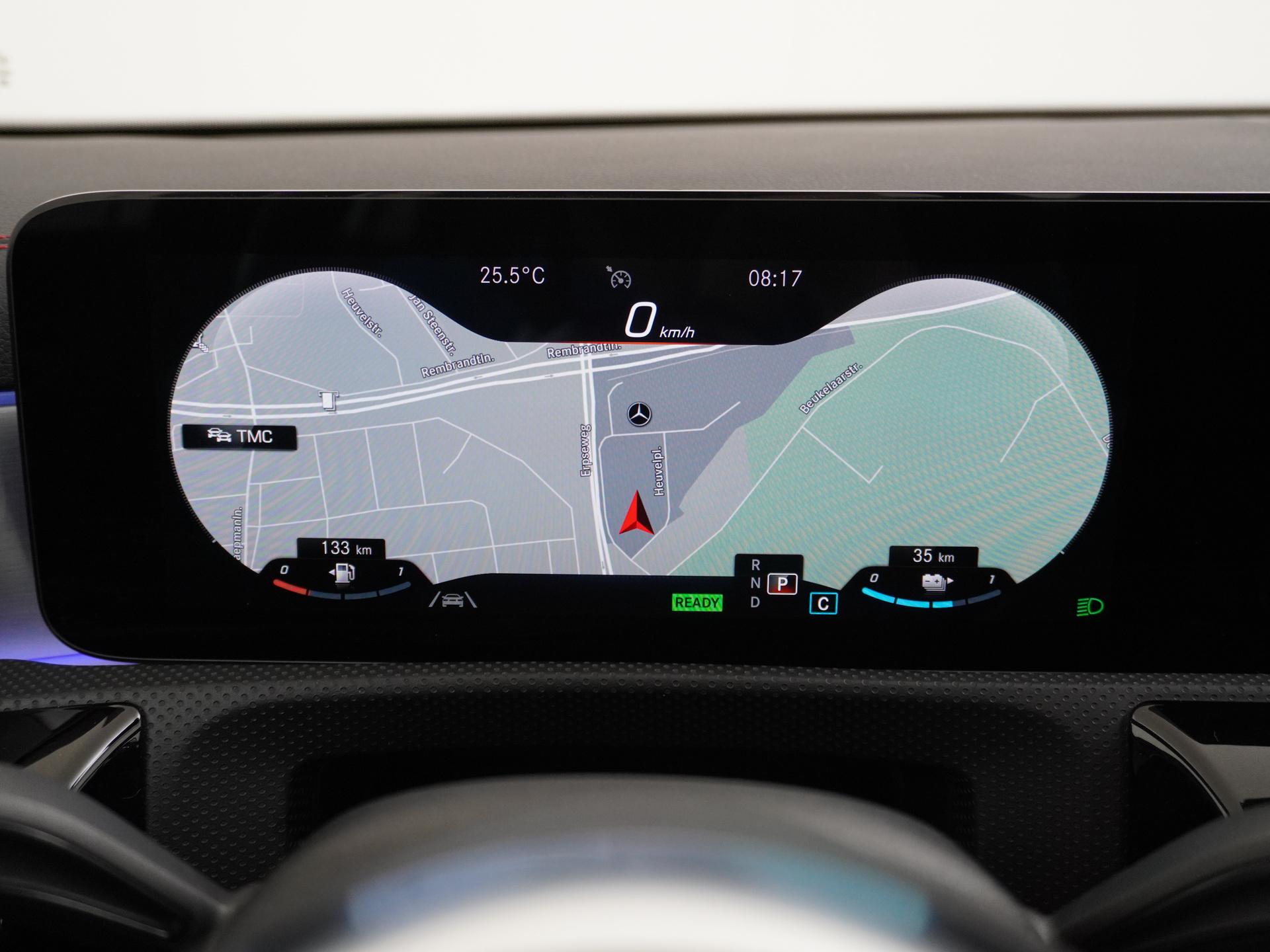 Mercedes-Benz CLA-Klasse 250 e AMG Premium Plus 34