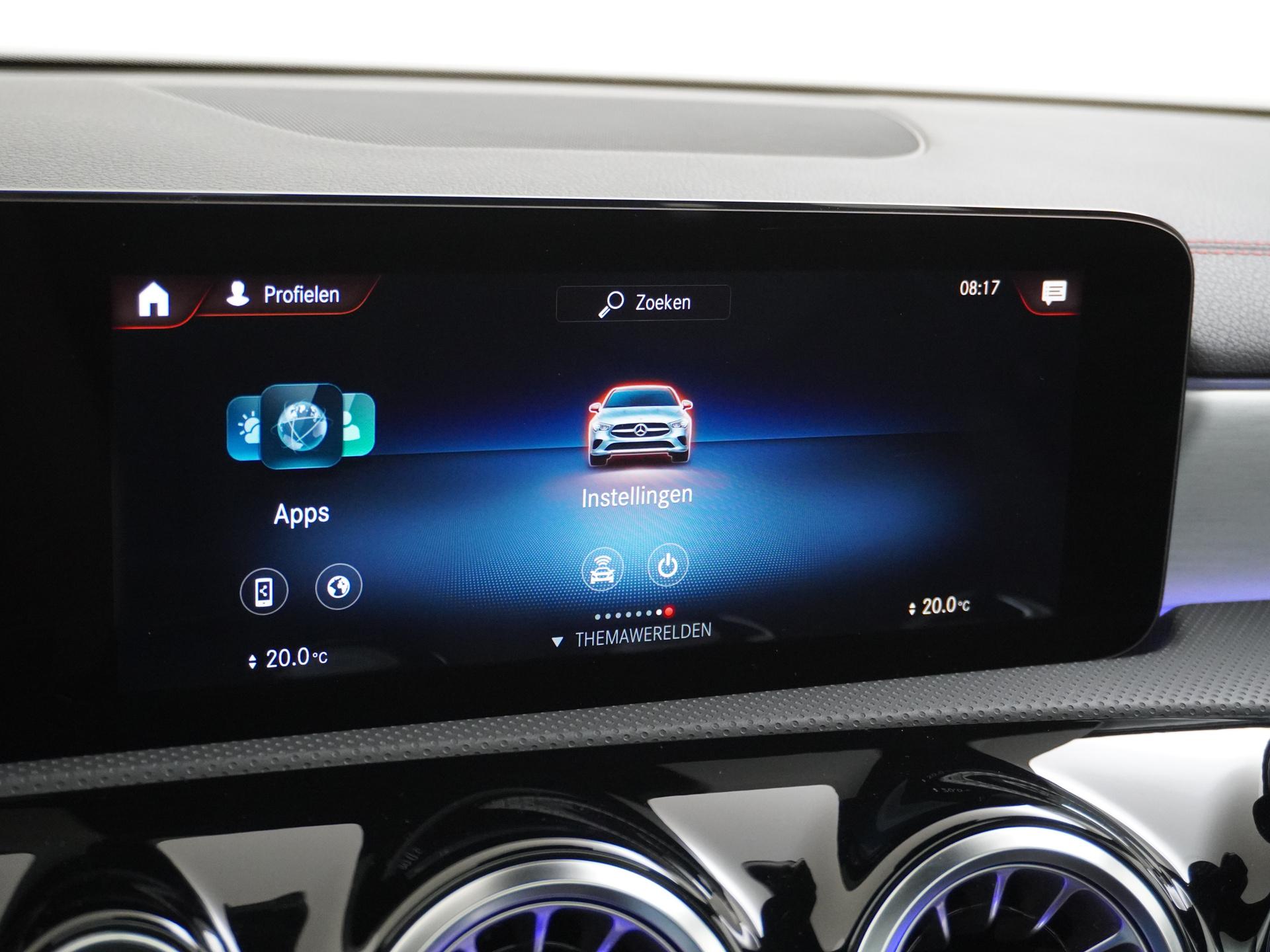 Mercedes-Benz CLA-Klasse 250 e AMG Premium Plus 37