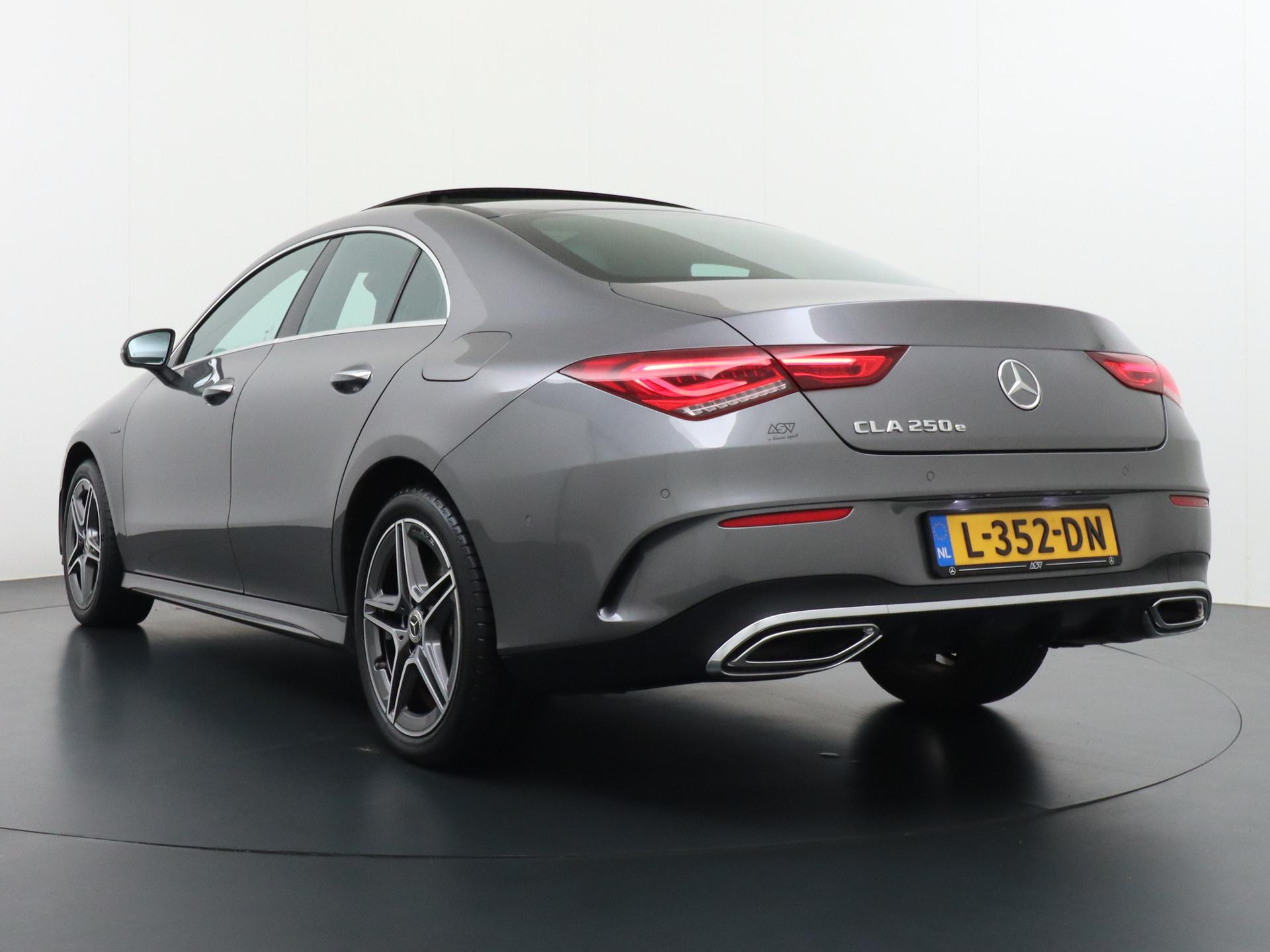 Mercedes-Benz CLA-Klasse 250 e AMG Premium Plus 4