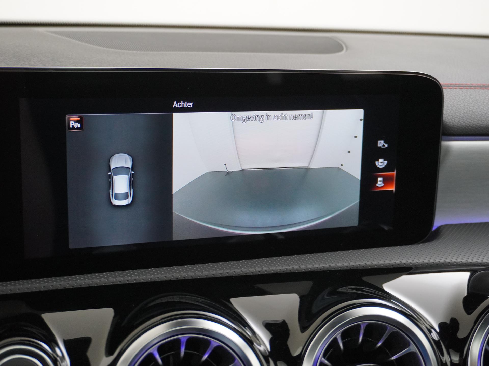 Mercedes-Benz CLA-Klasse 250 e AMG Premium Plus 43