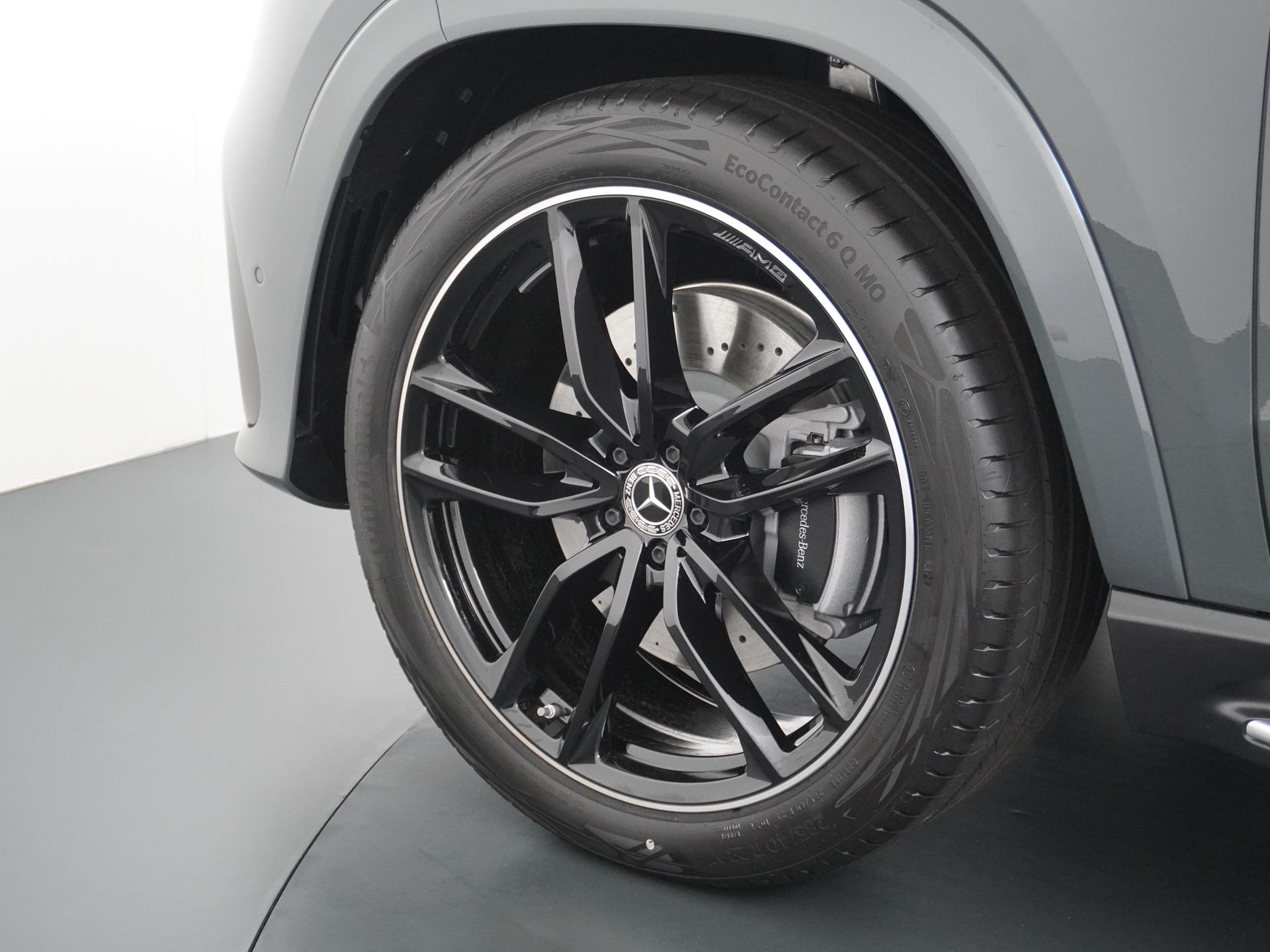 Mercedes-Benz GLS 450 4MATIC AMG Line 15