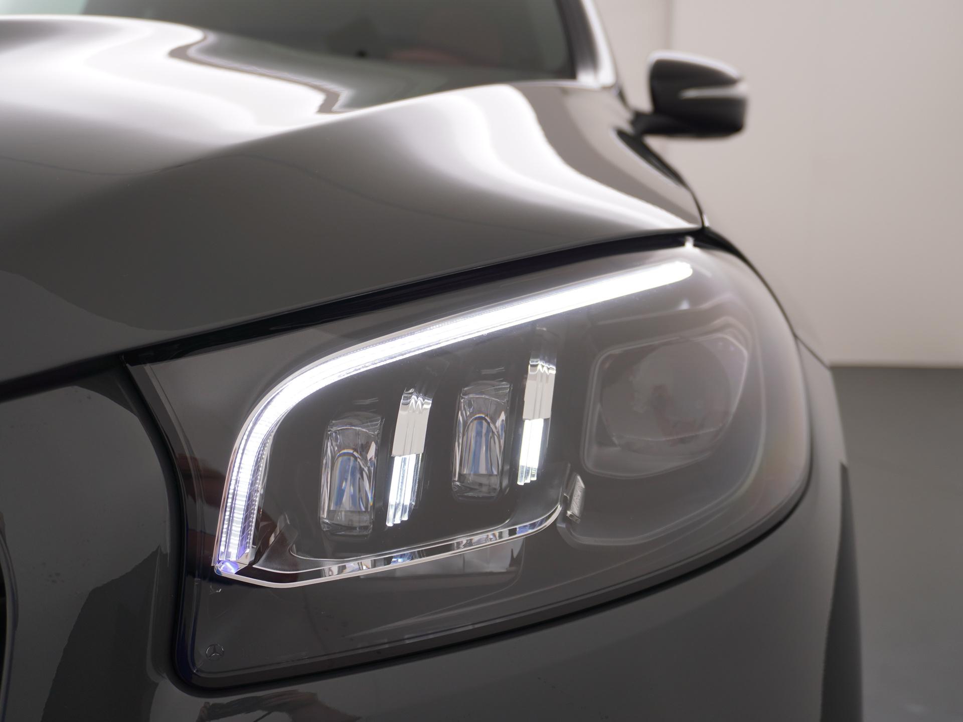 Mercedes-Benz GLS 450 4MATIC AMG Line 16