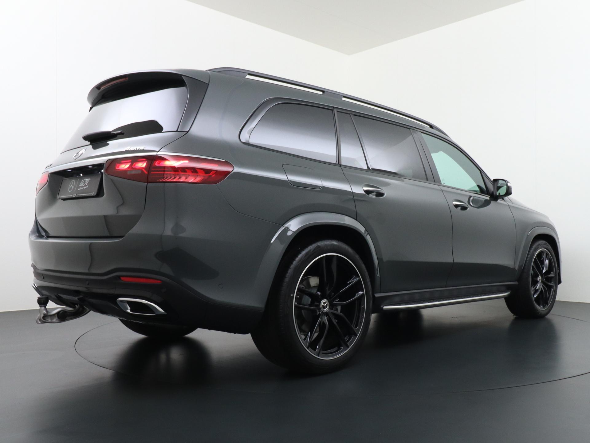 Mercedes-Benz GLS 450 4MATIC AMG Line 4