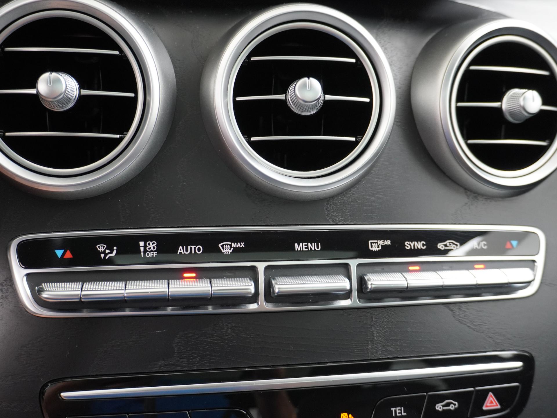 Mercedes-Benz C-Klasse 180 AMG Business Solution 44