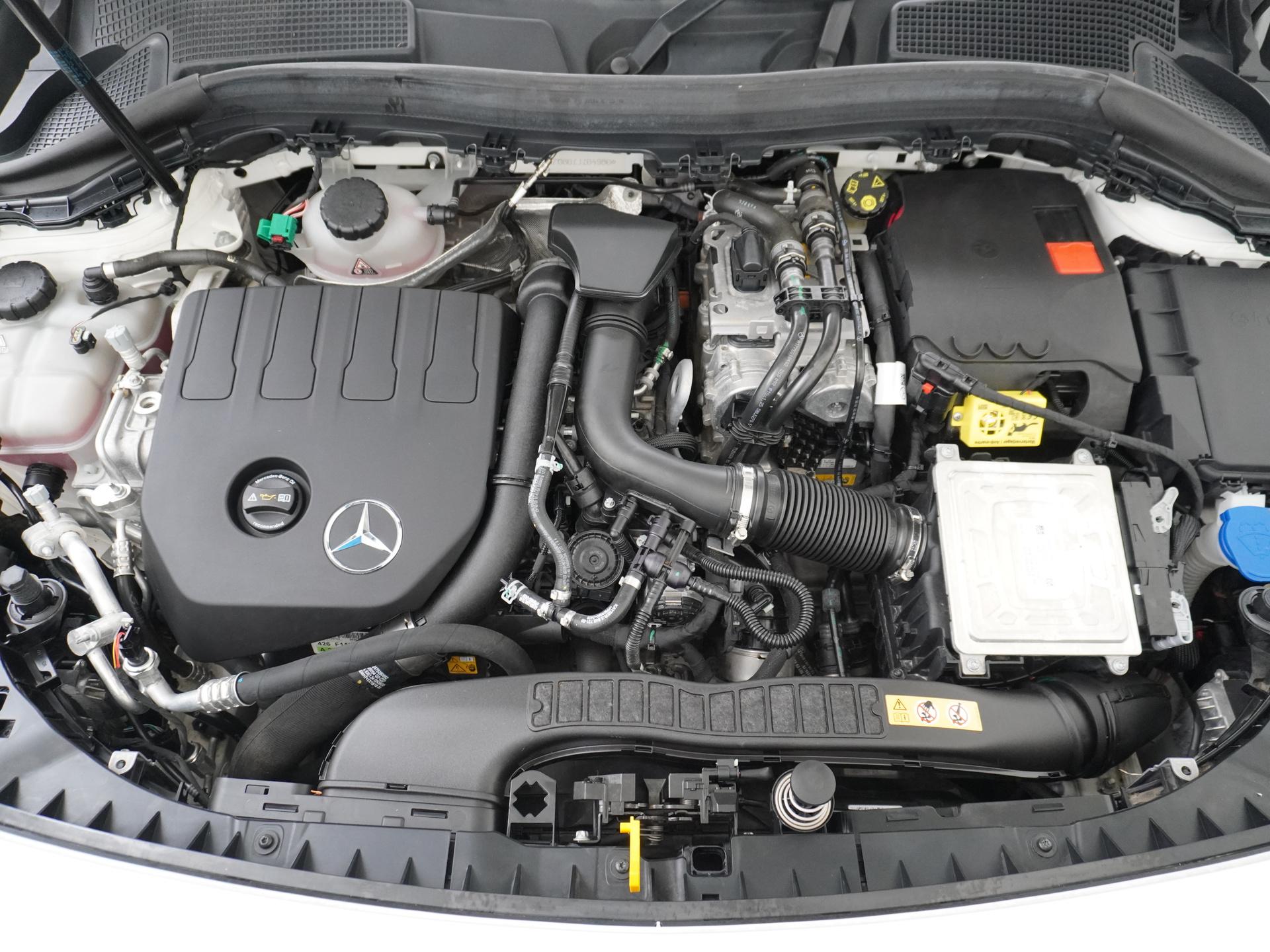 Mercedes-Benz B-Klasse 250 e AMG 18