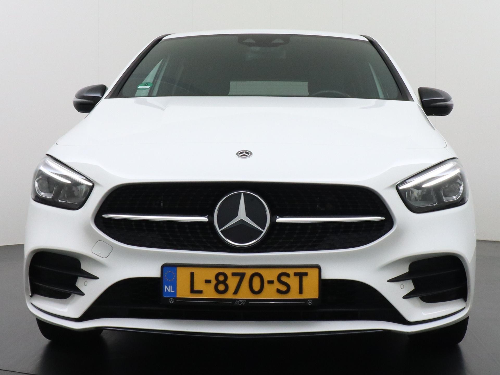 Mercedes-Benz B-Klasse 250 e AMG 7