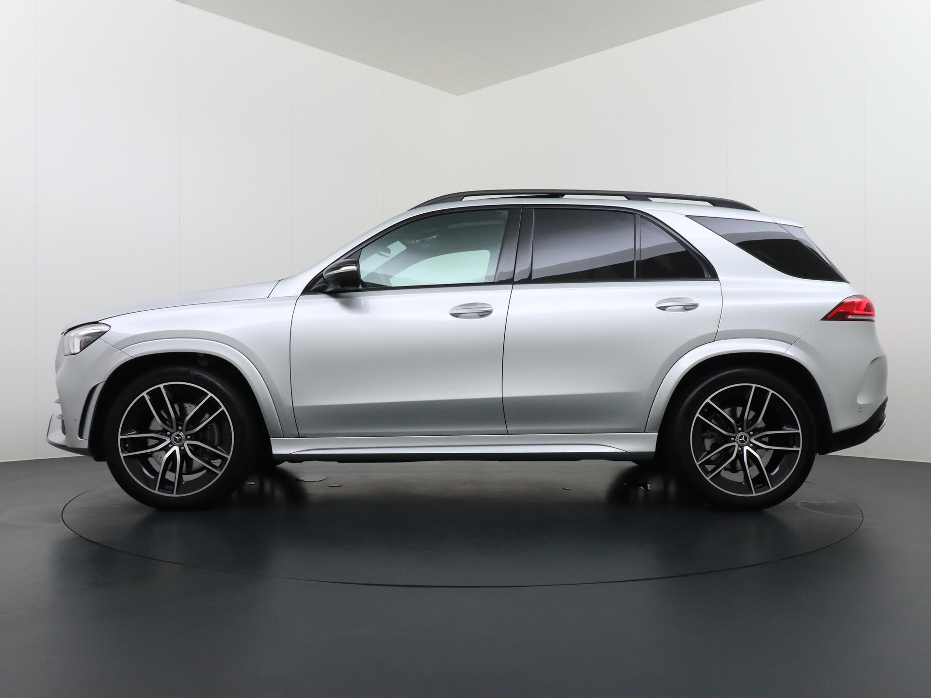 Mercedes-Benz GLE 300 d 4MATIC AMG Premium Plus 1